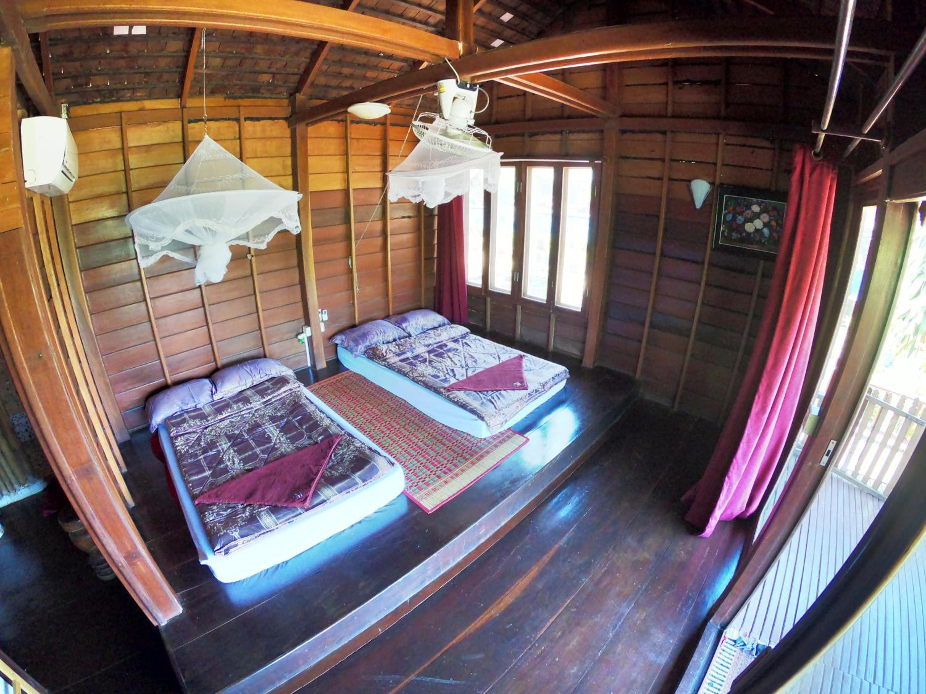 Deluxe Double or Twin Room photo 2