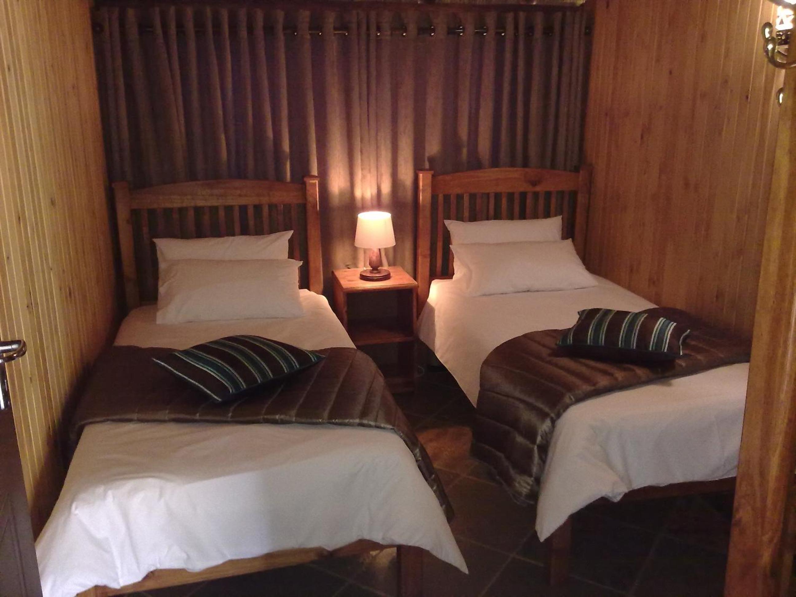 Twin Room - Photo 1