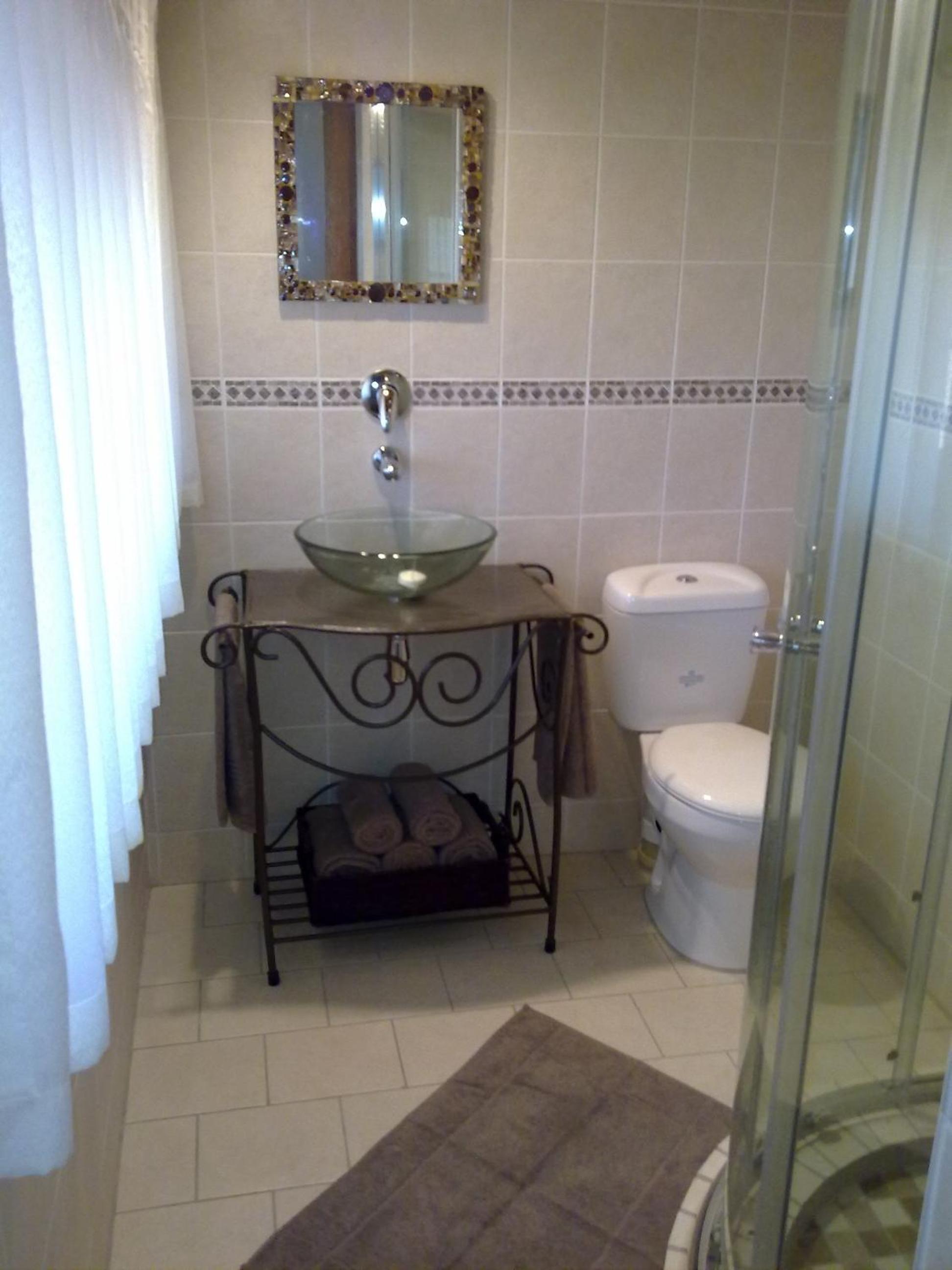 Twin Room - Photo 2