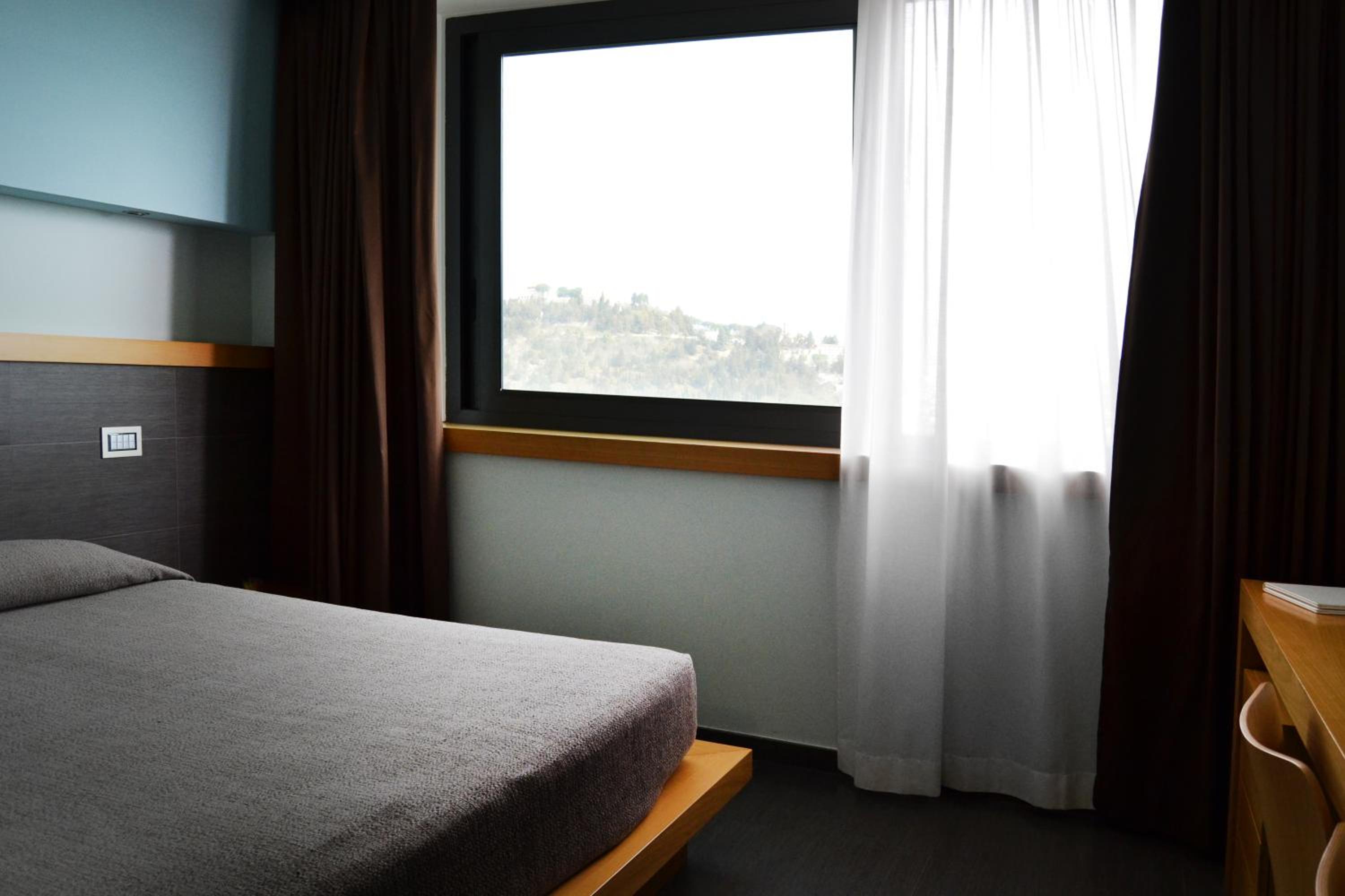 Double or Twin Room - Photo 19