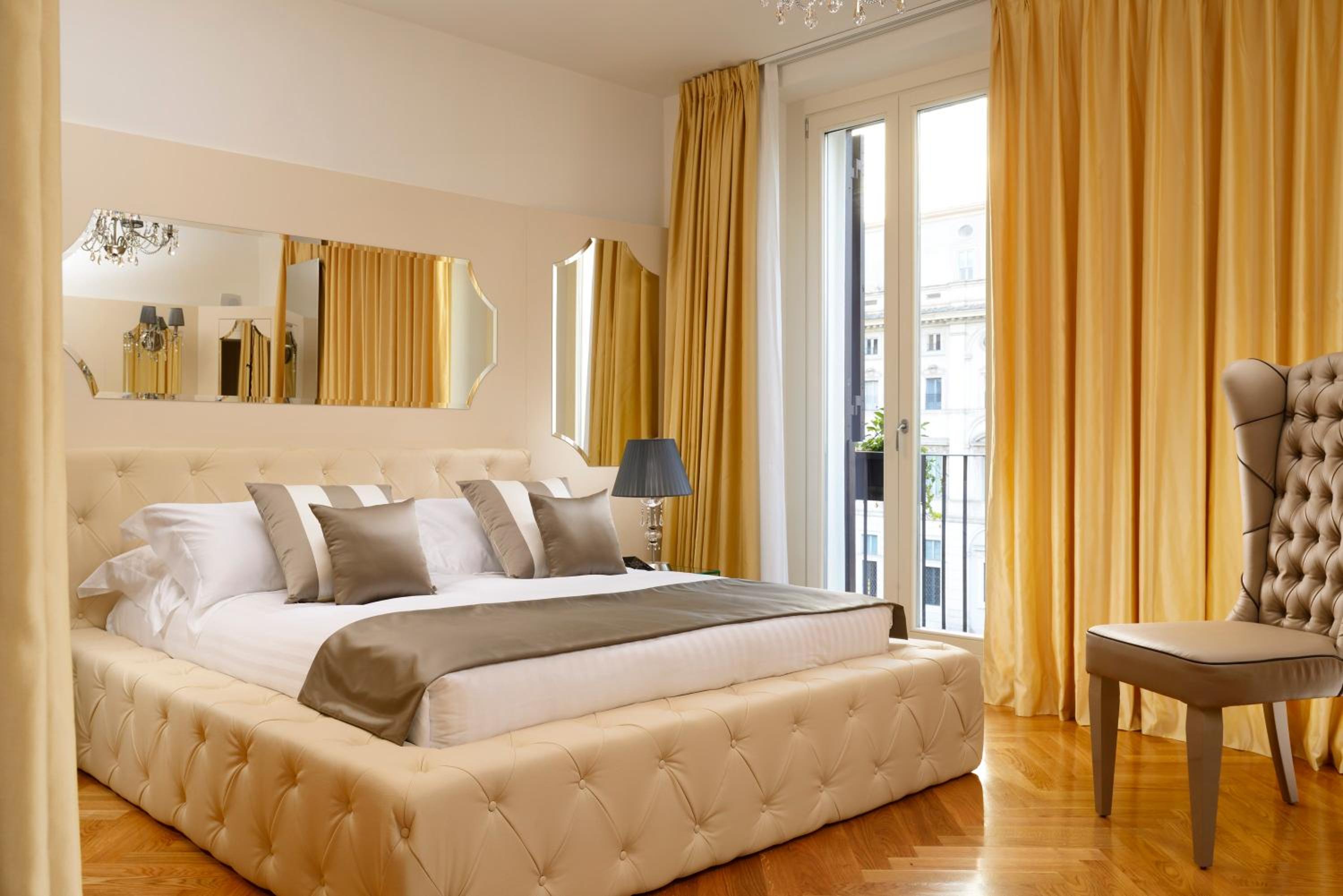 Junior Suite with City View
