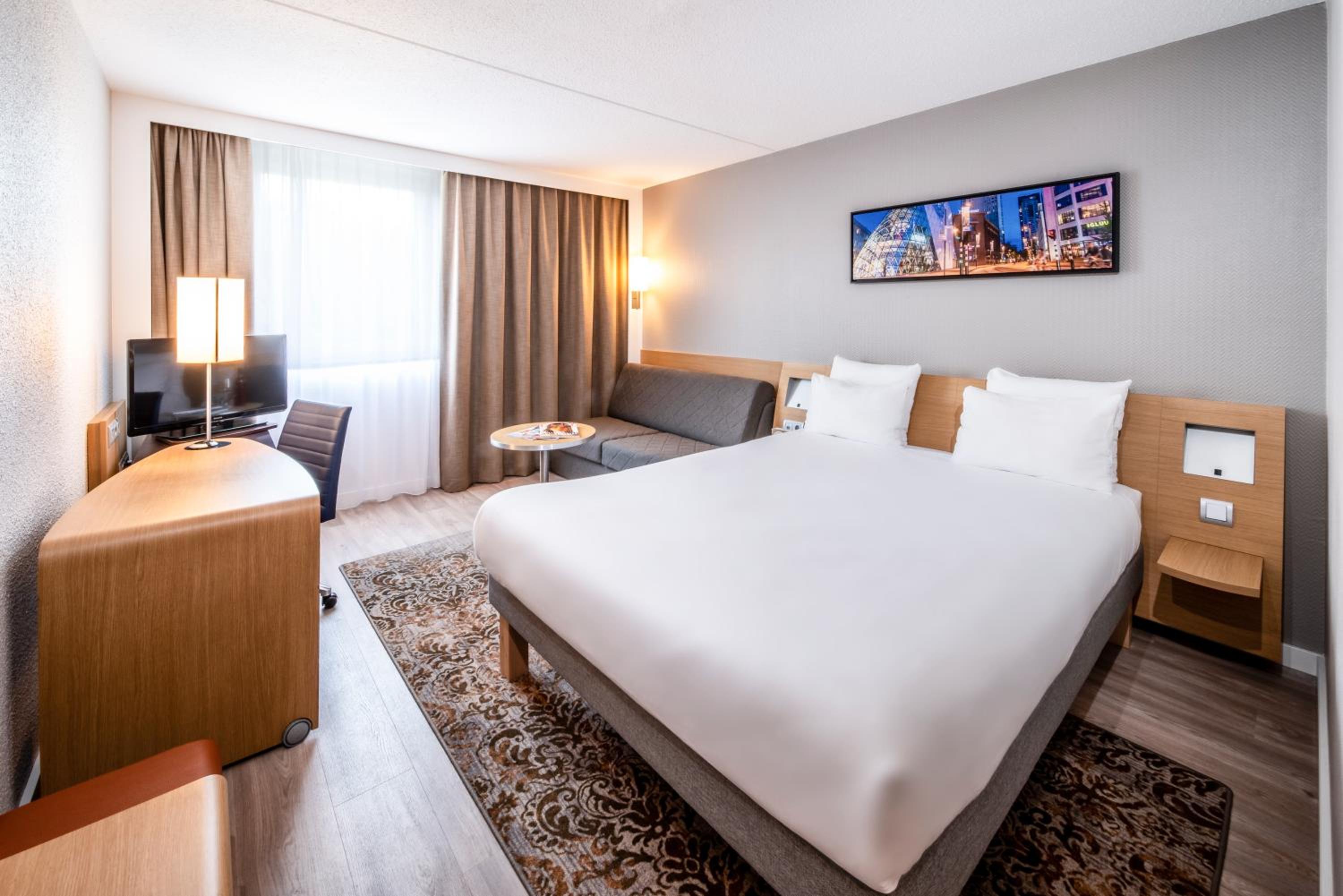 Superior Double Room with Sofa Bed - Photo 3
