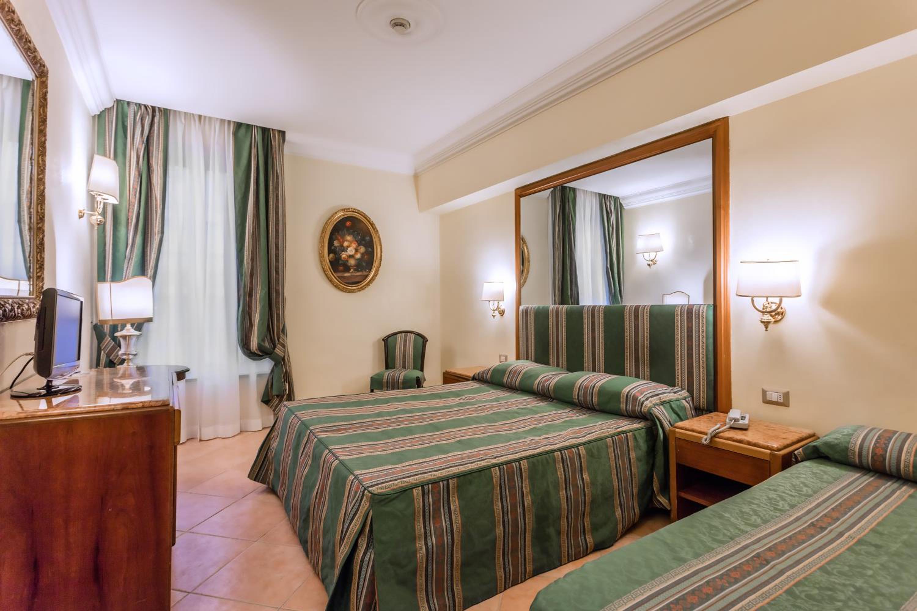 Triple Room photo 3
