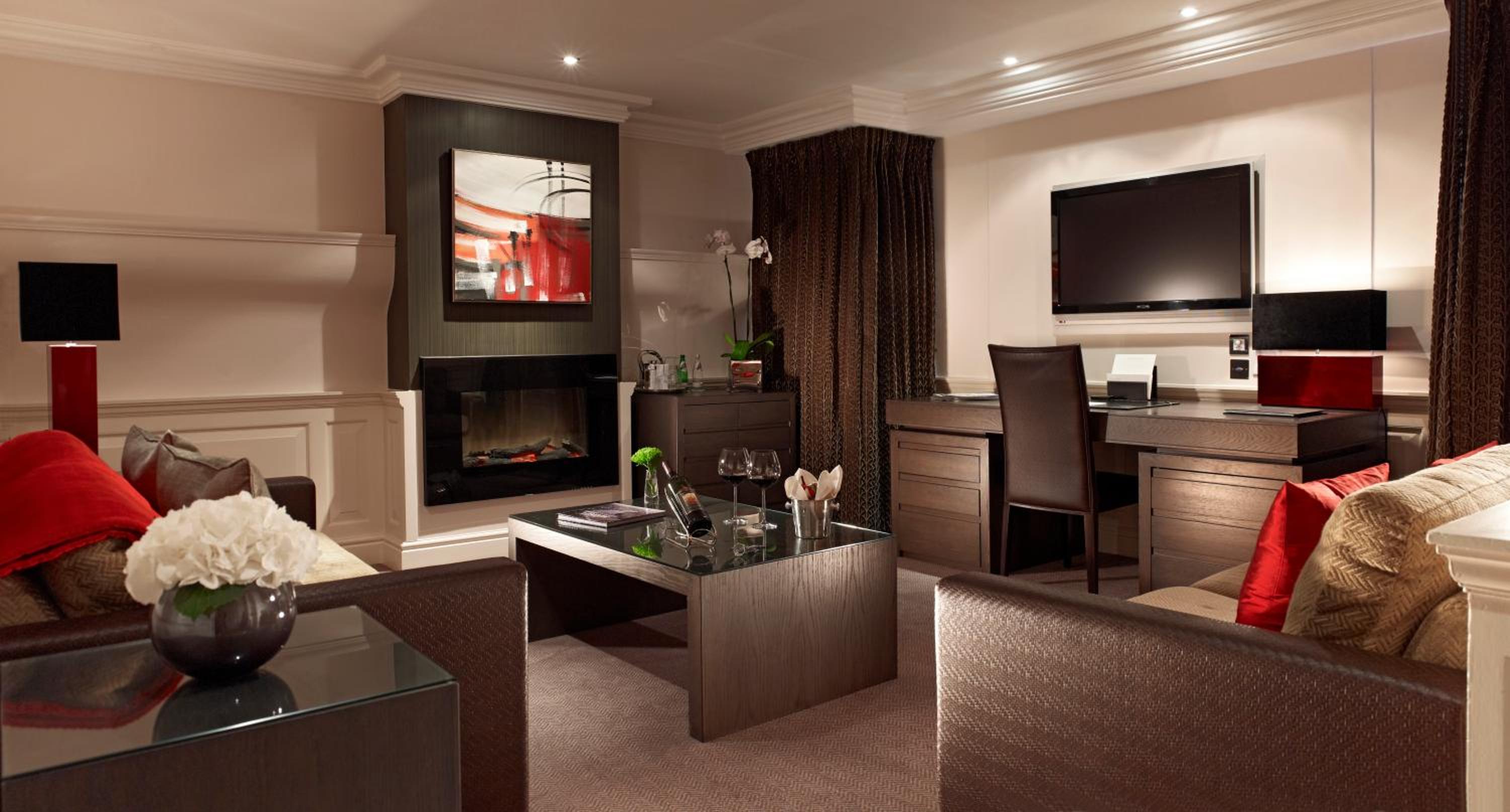 The Apartment Suite