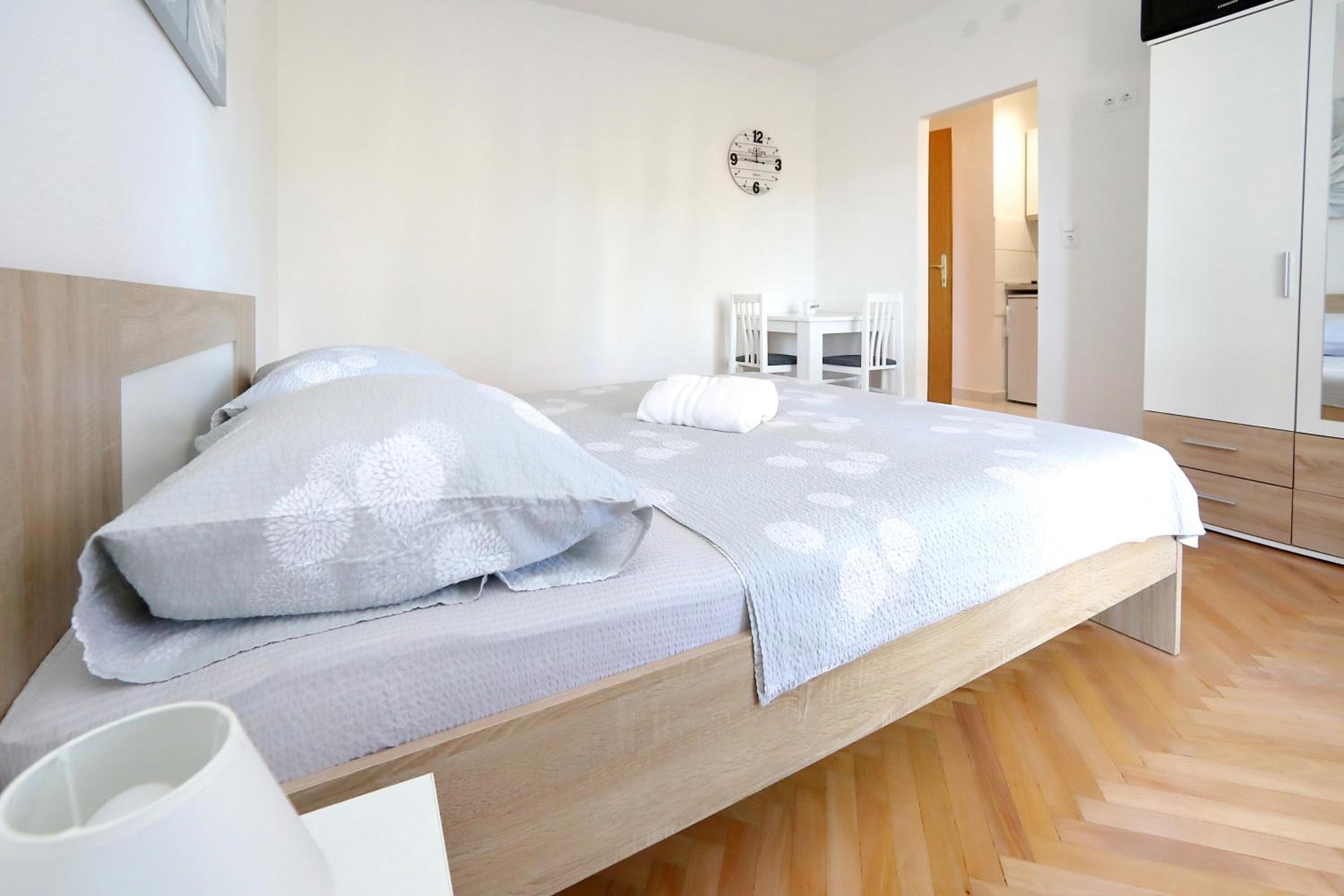 Deluxe Double Room with Balcony photo 2