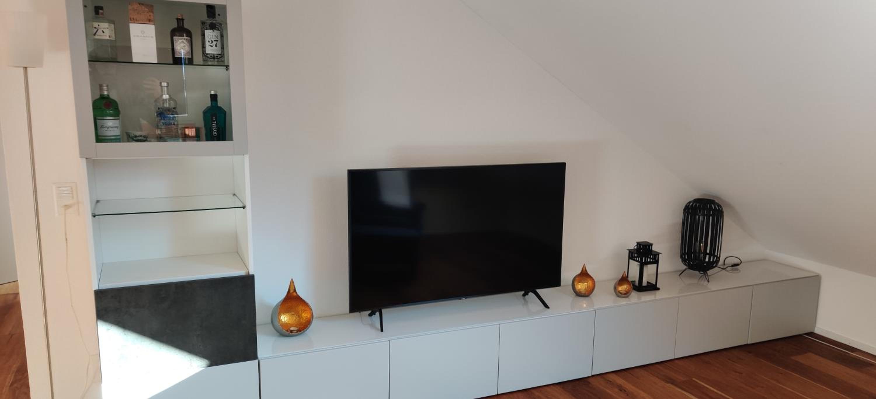 One-Bedroom Apartment photo 2