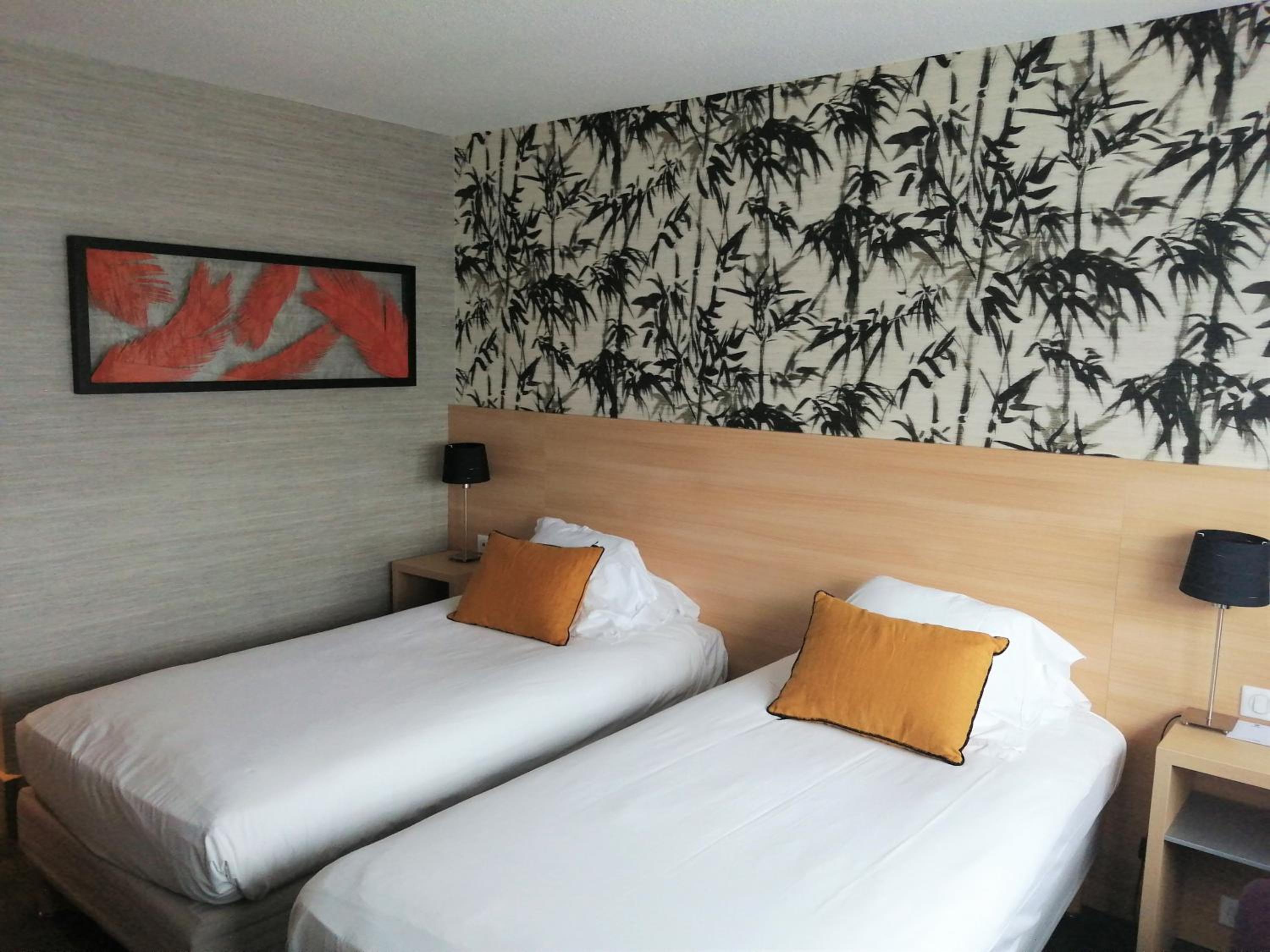 Twin Room - Photo 4