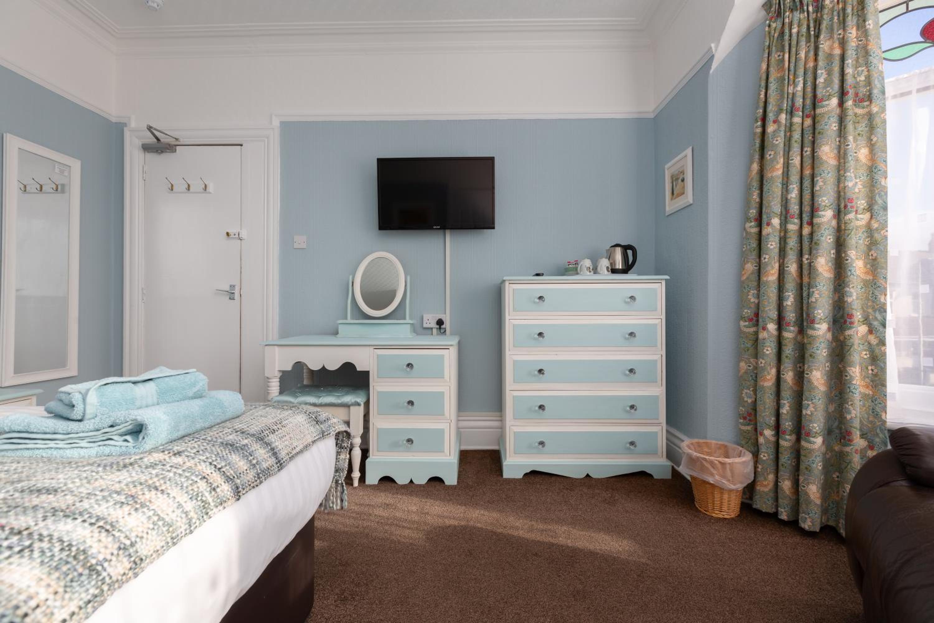 Large Double Room photo 3
