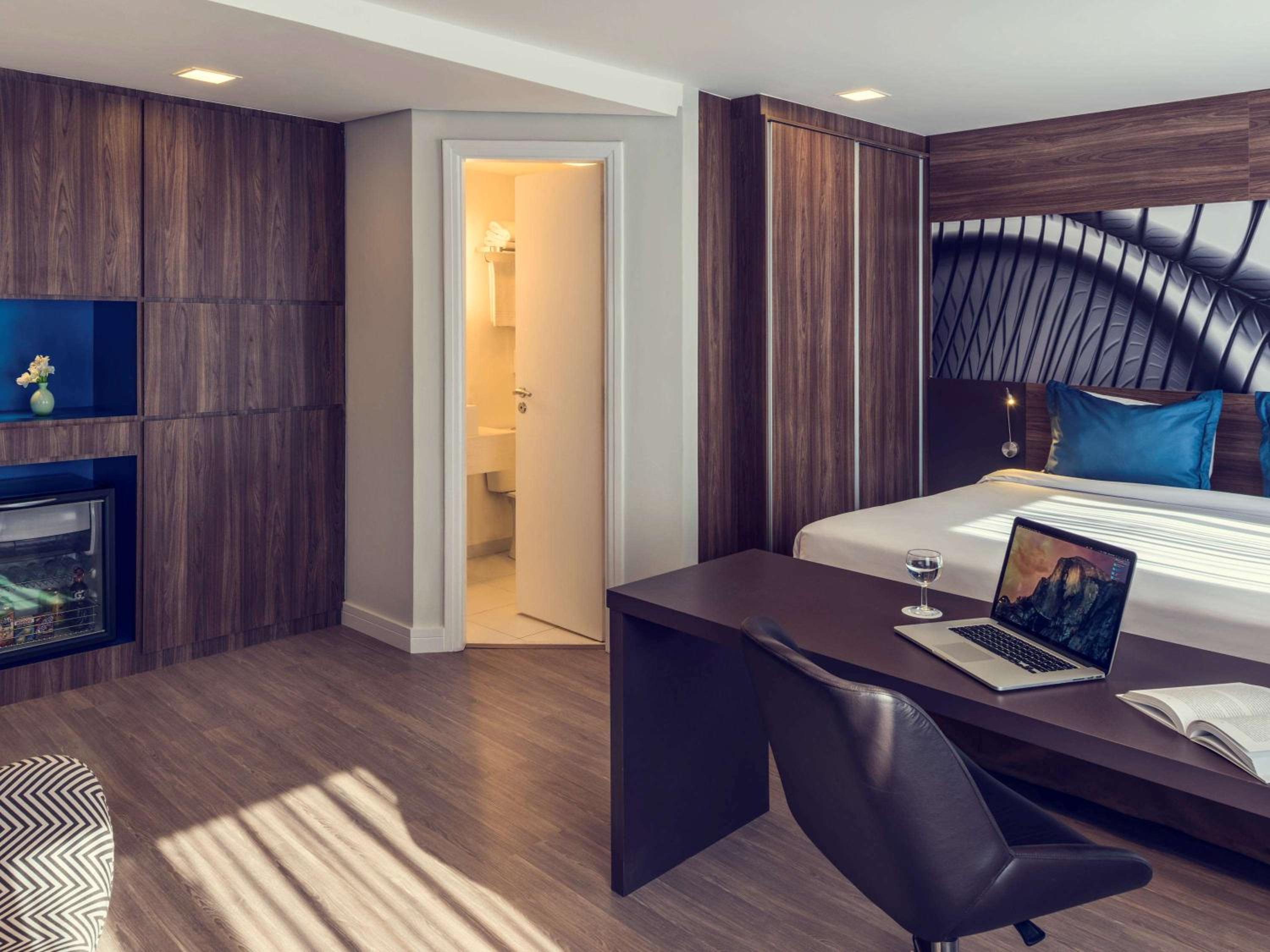 Superior King Room - Photo 17