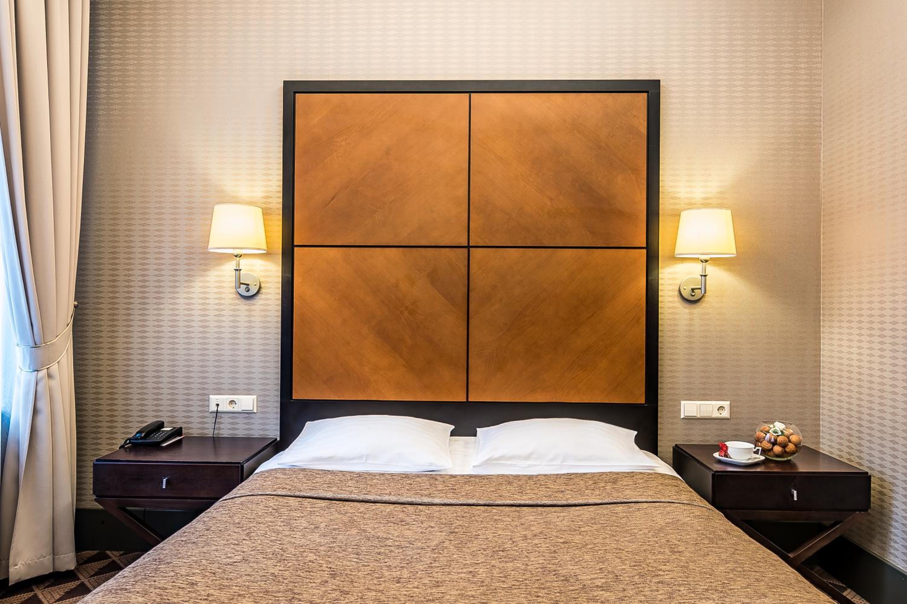 Business Double Room - Photo 2