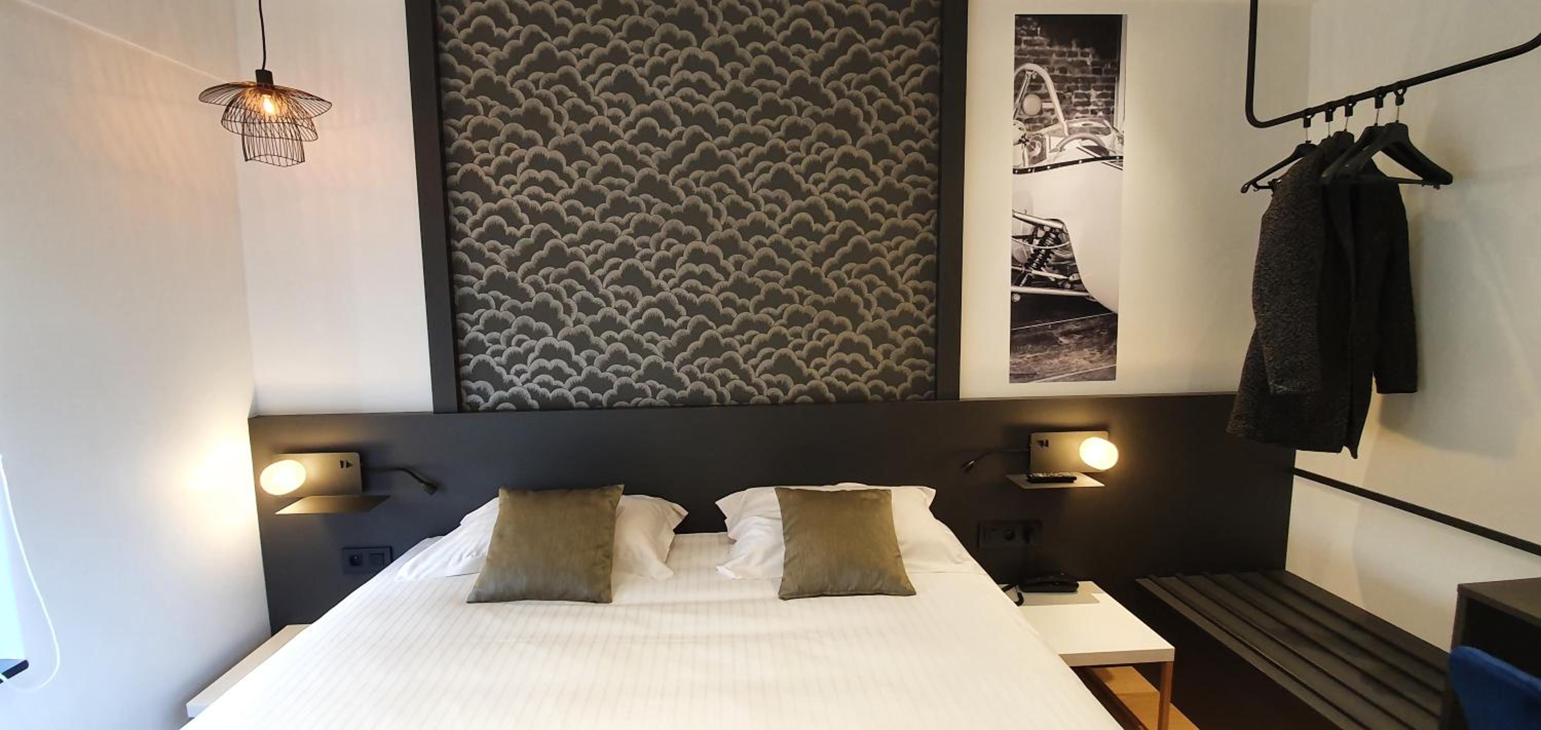 Standard Double Room - Photo 3