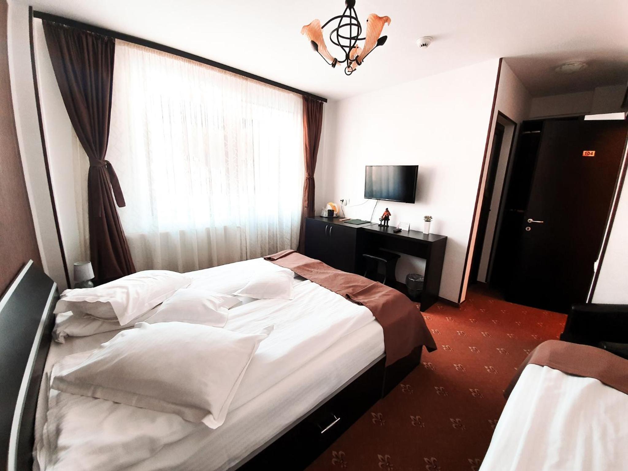 Triple Room with Balcony