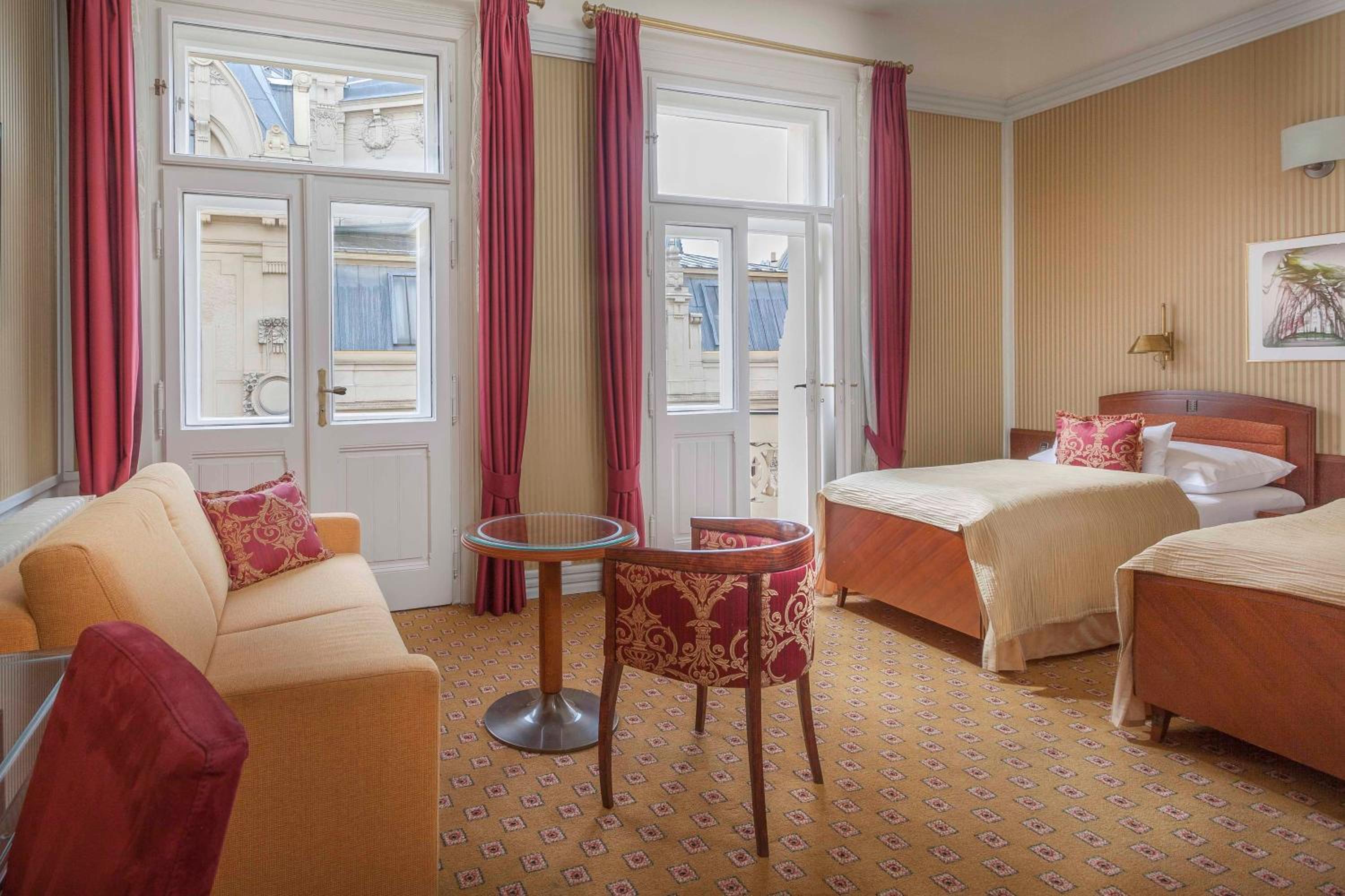 Executive Double or Twin Room - Photo 3