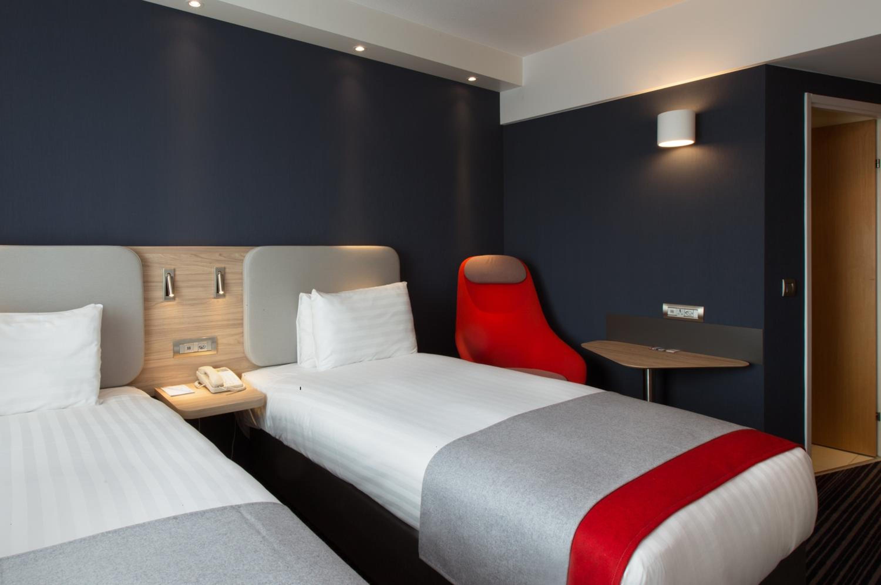 Standard Twin Room - Free Breakfast - Photo 4