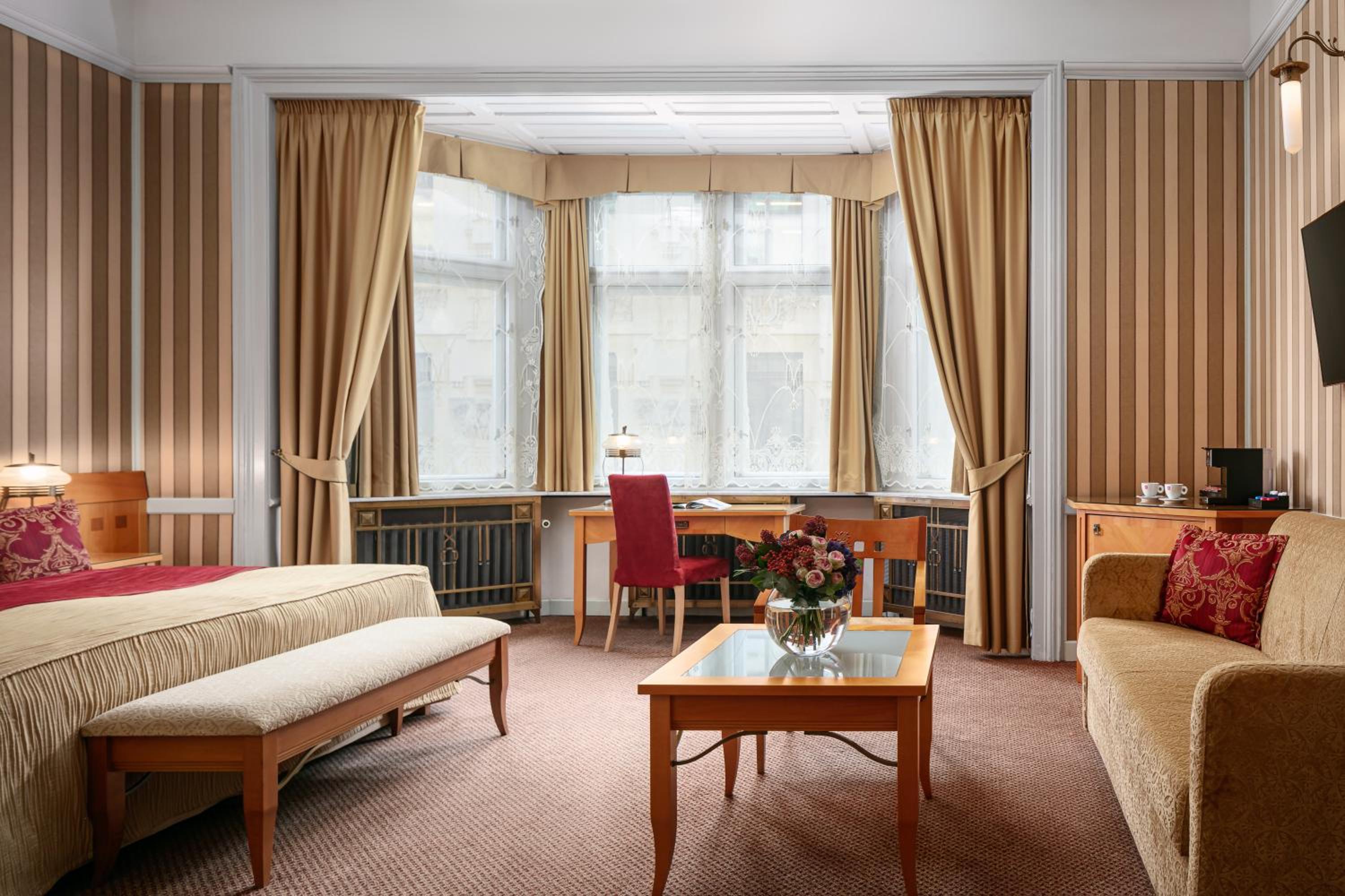 Junior Suite - Photo 1