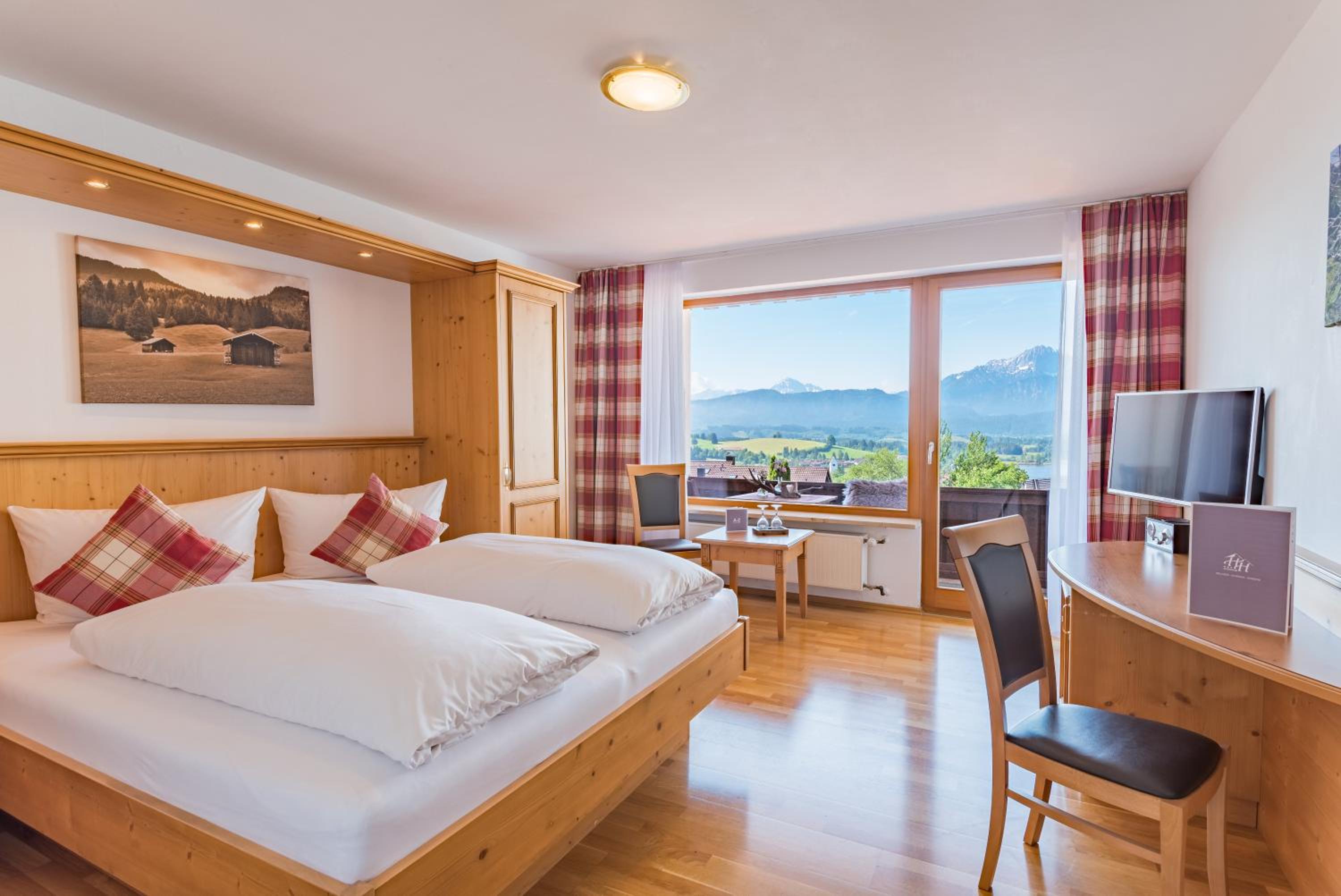 Double Room with Lake View
