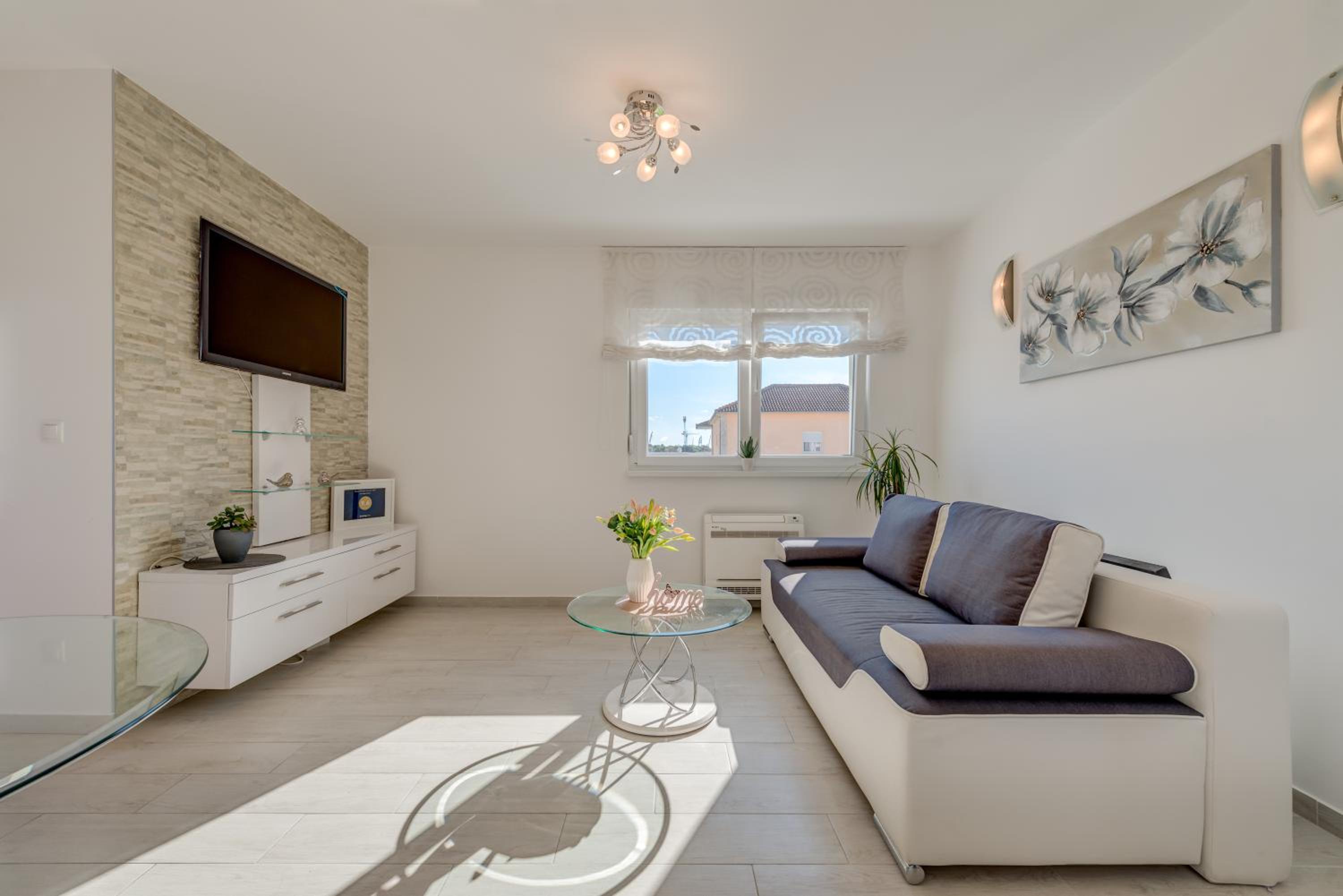 Apartment with Balcony