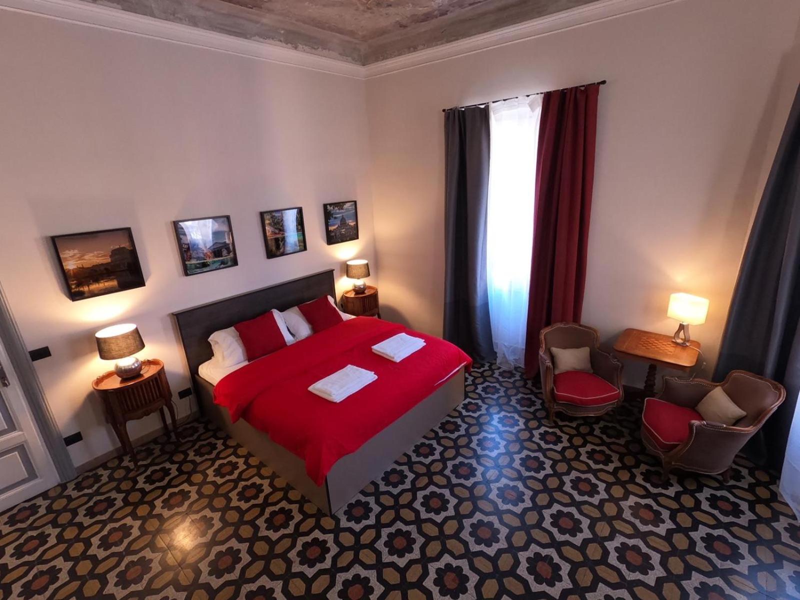 Superior King Room photo 1