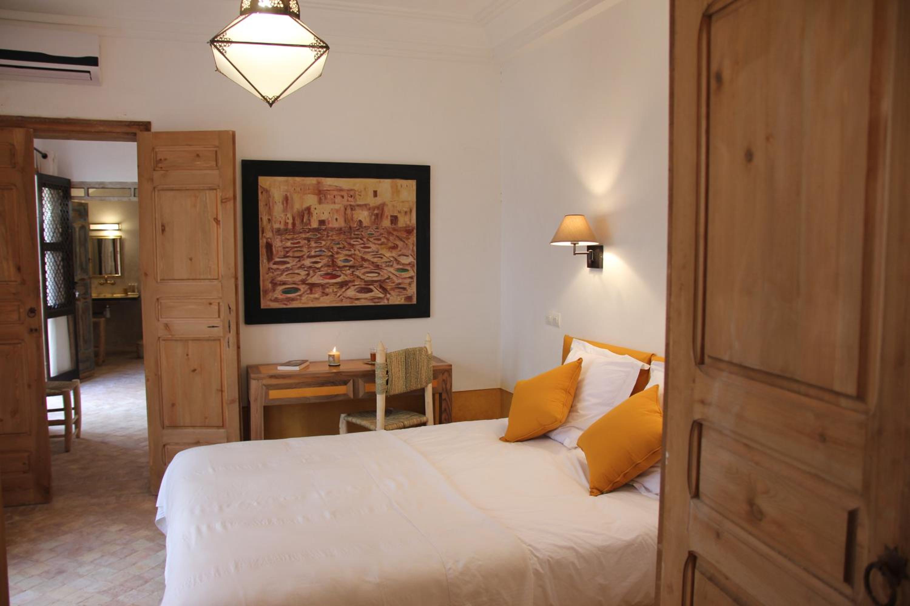 Superior Suite - Photo 8