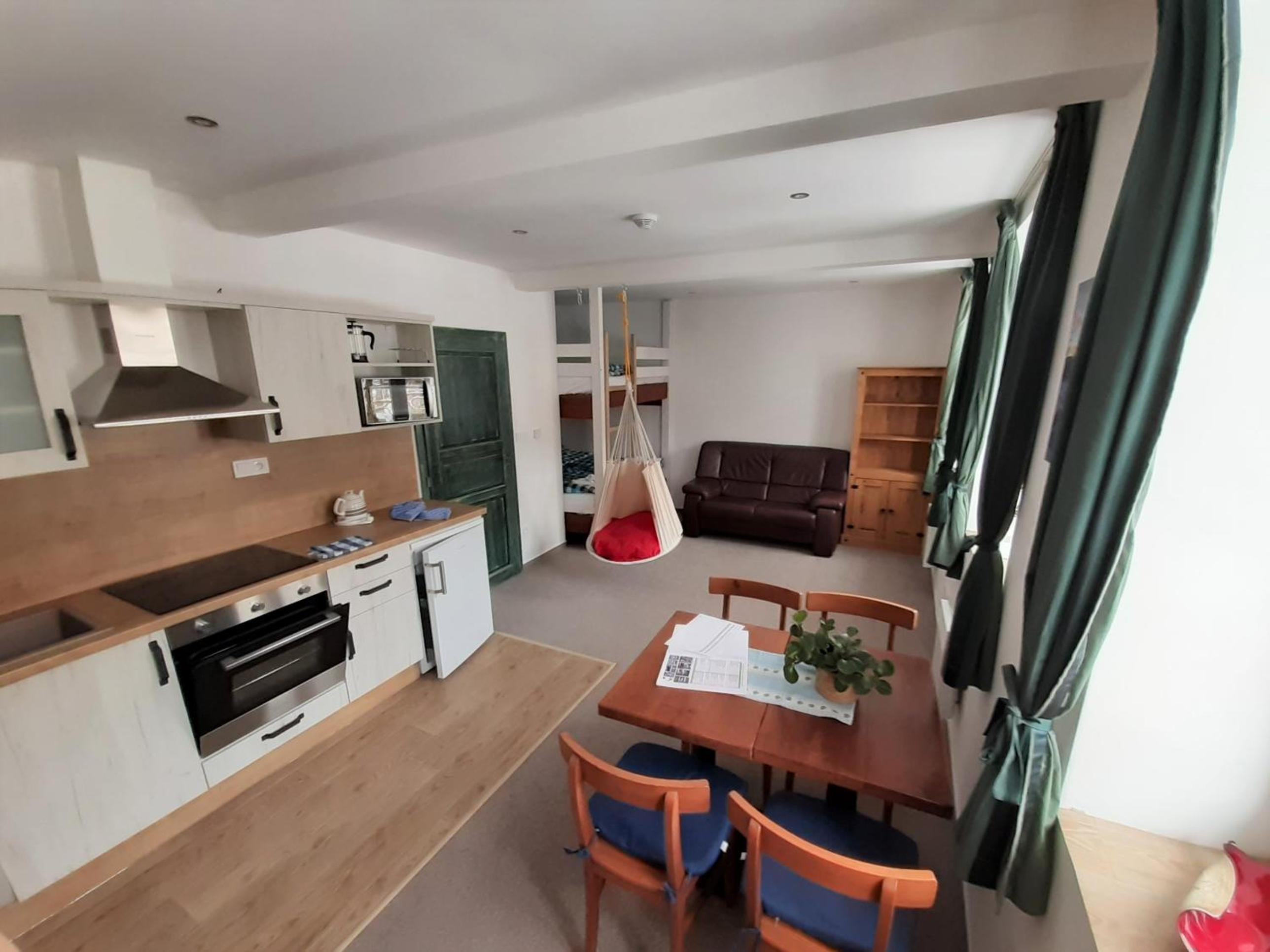 Apartment with Mountain View - Photo 1