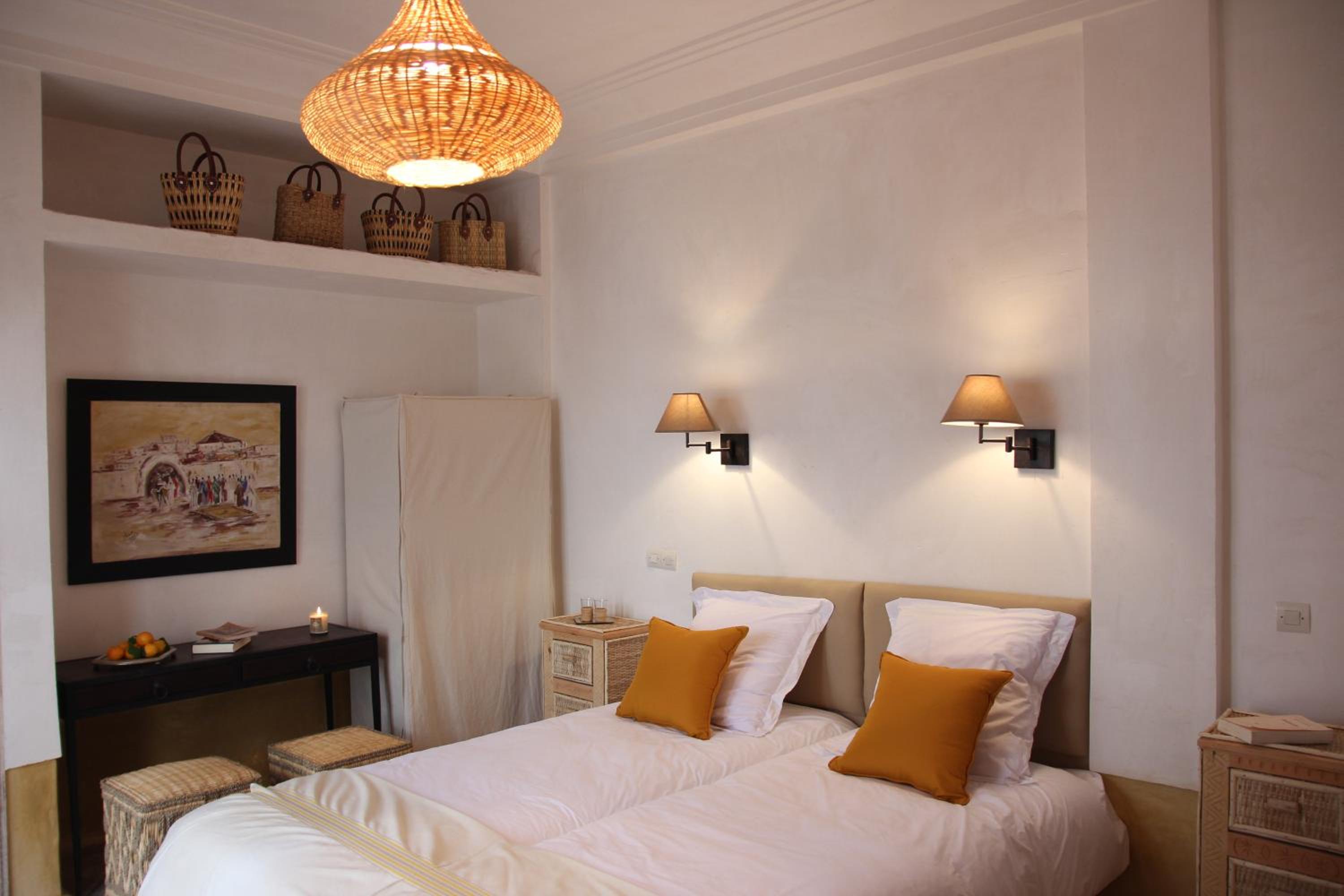Superior Suite - Photo 7