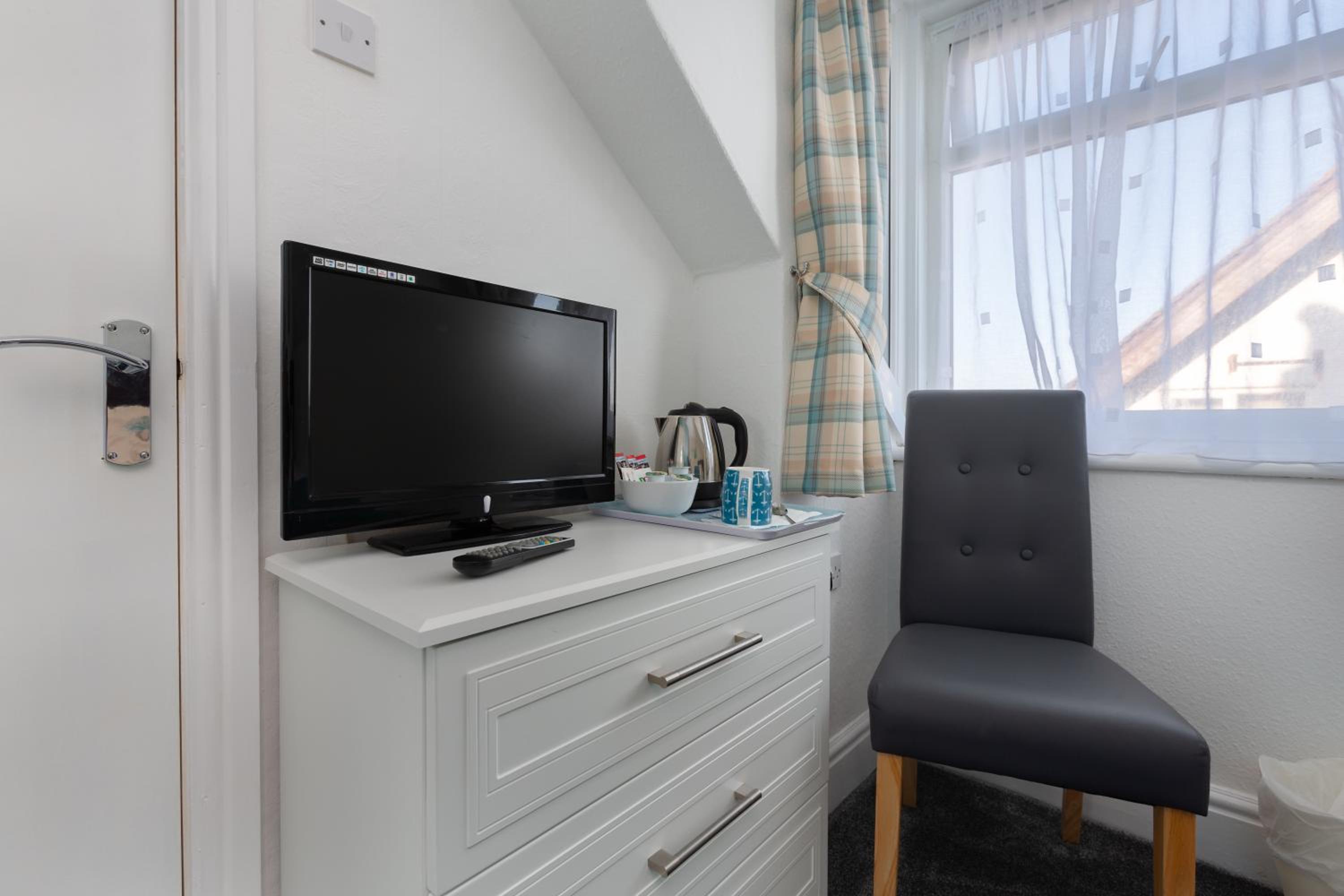 Single Room photo 3