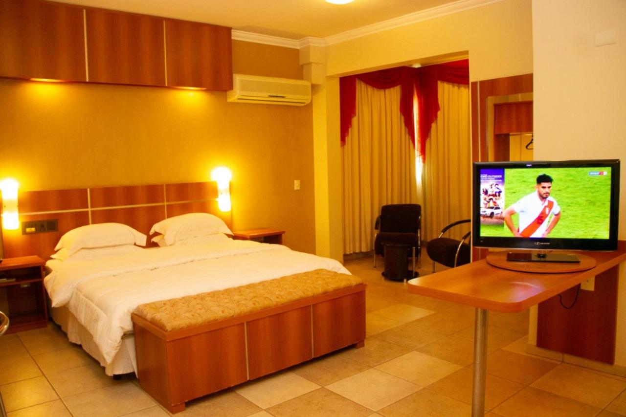 Deluxe Suite