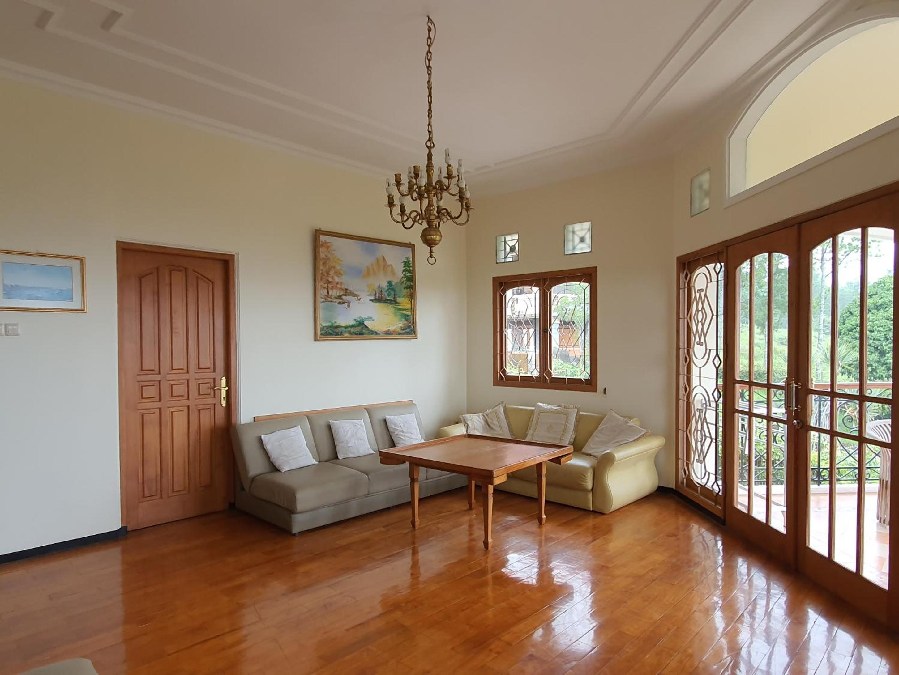 Villa - Photo 4