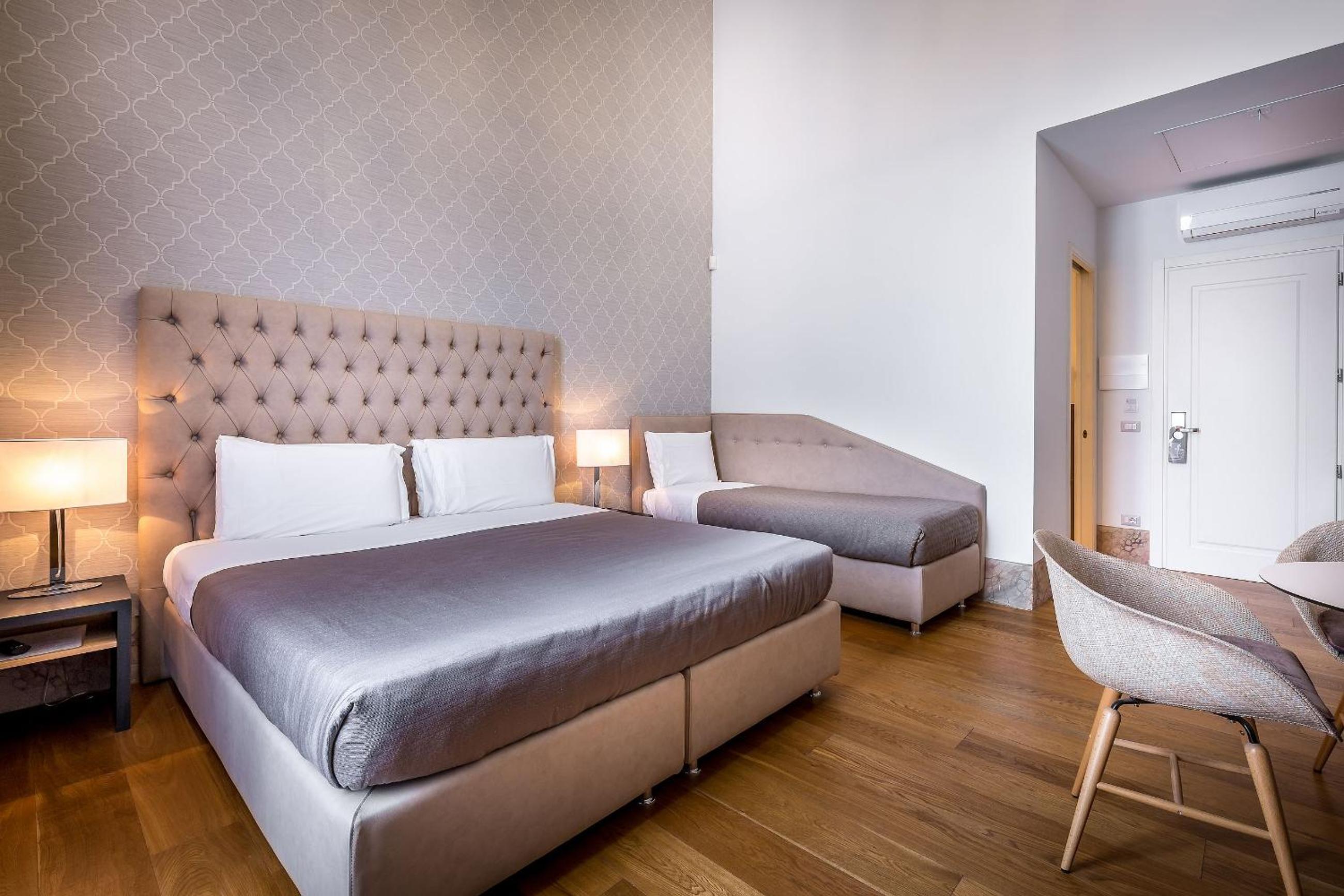 Superior Triple Room photo 2