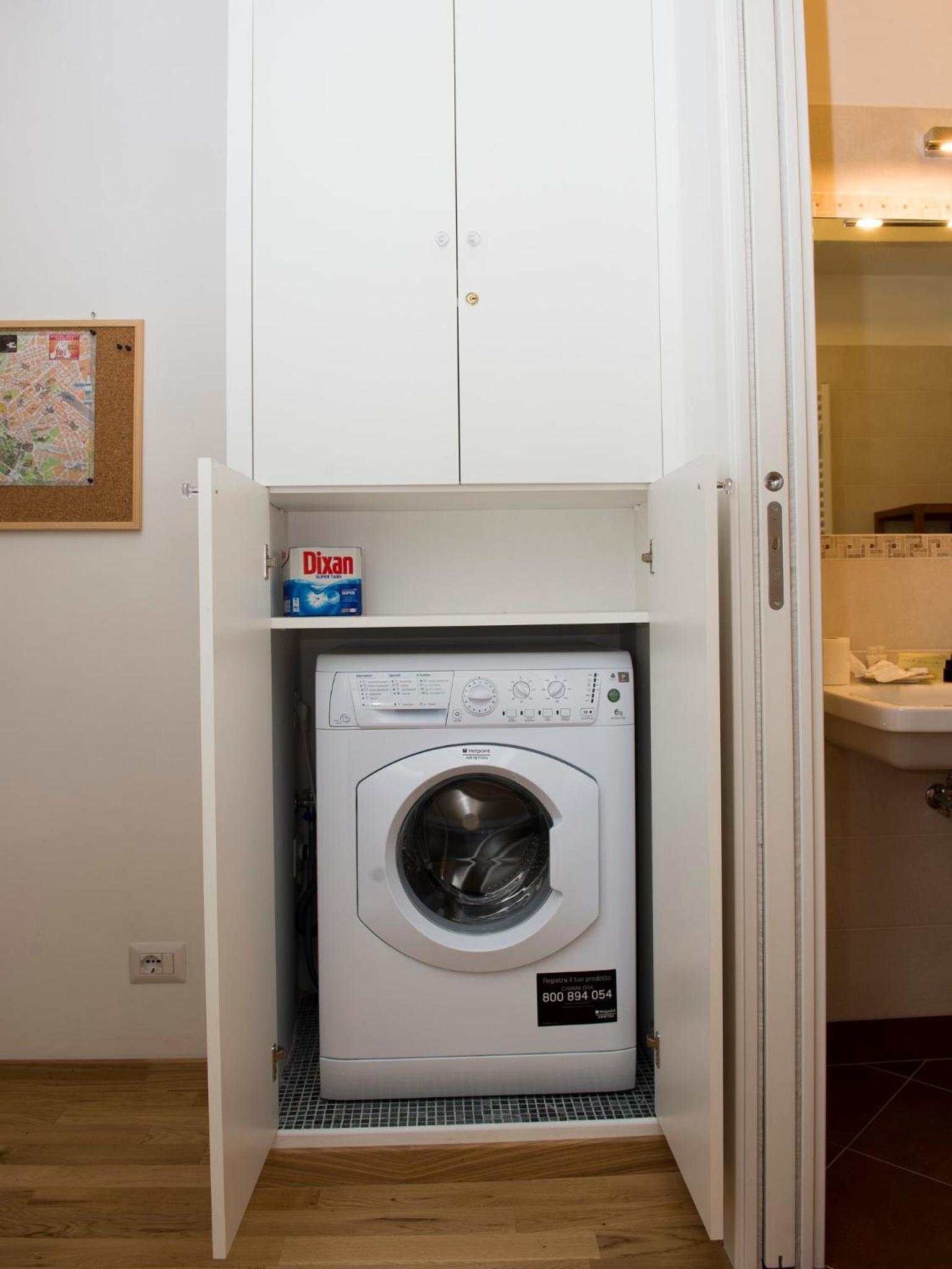 One-Bedroom Apartment photo 2