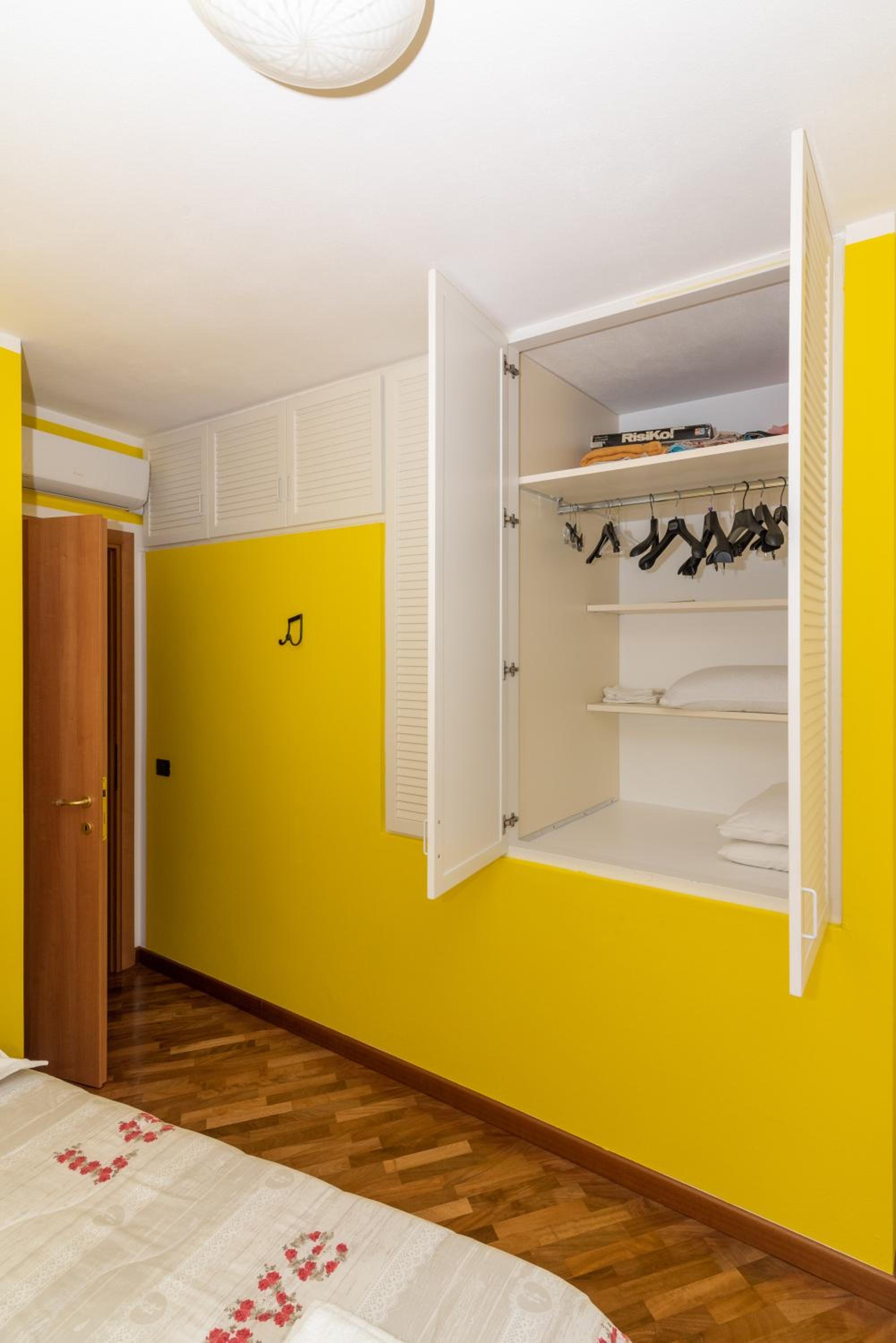Double Room with Balcony with Lake View