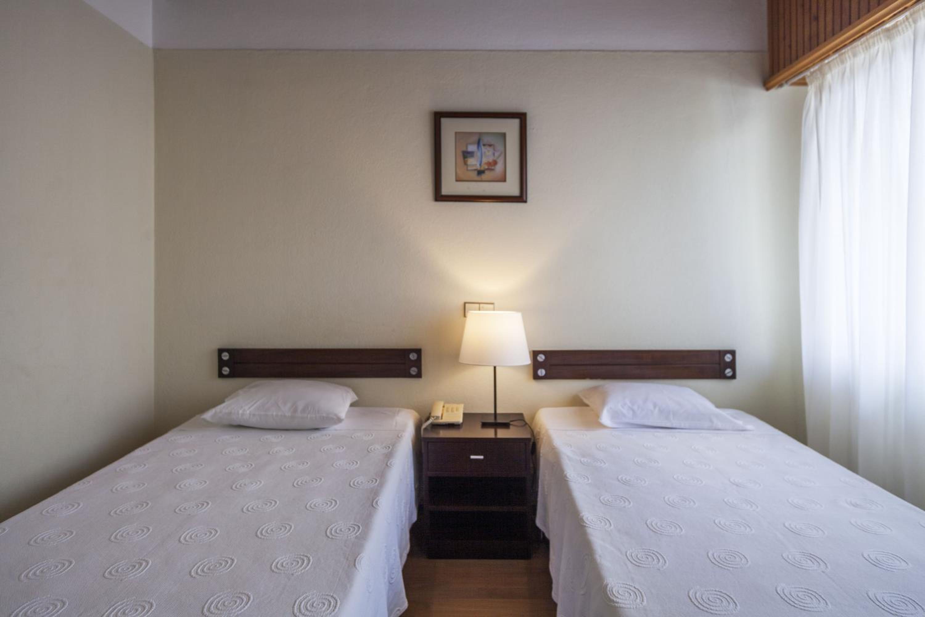 Twin Room - Photo 4