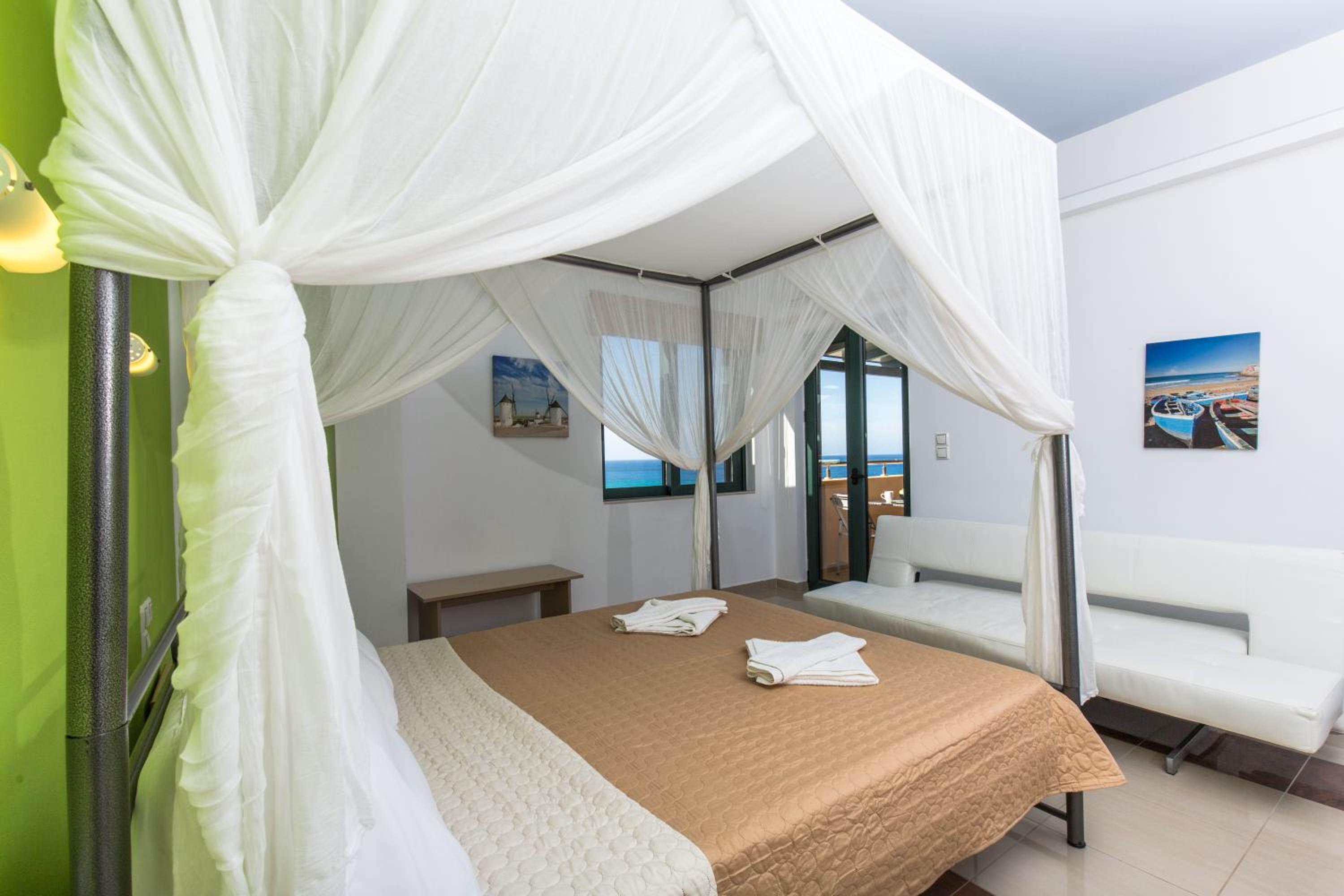 Studio with Sea View