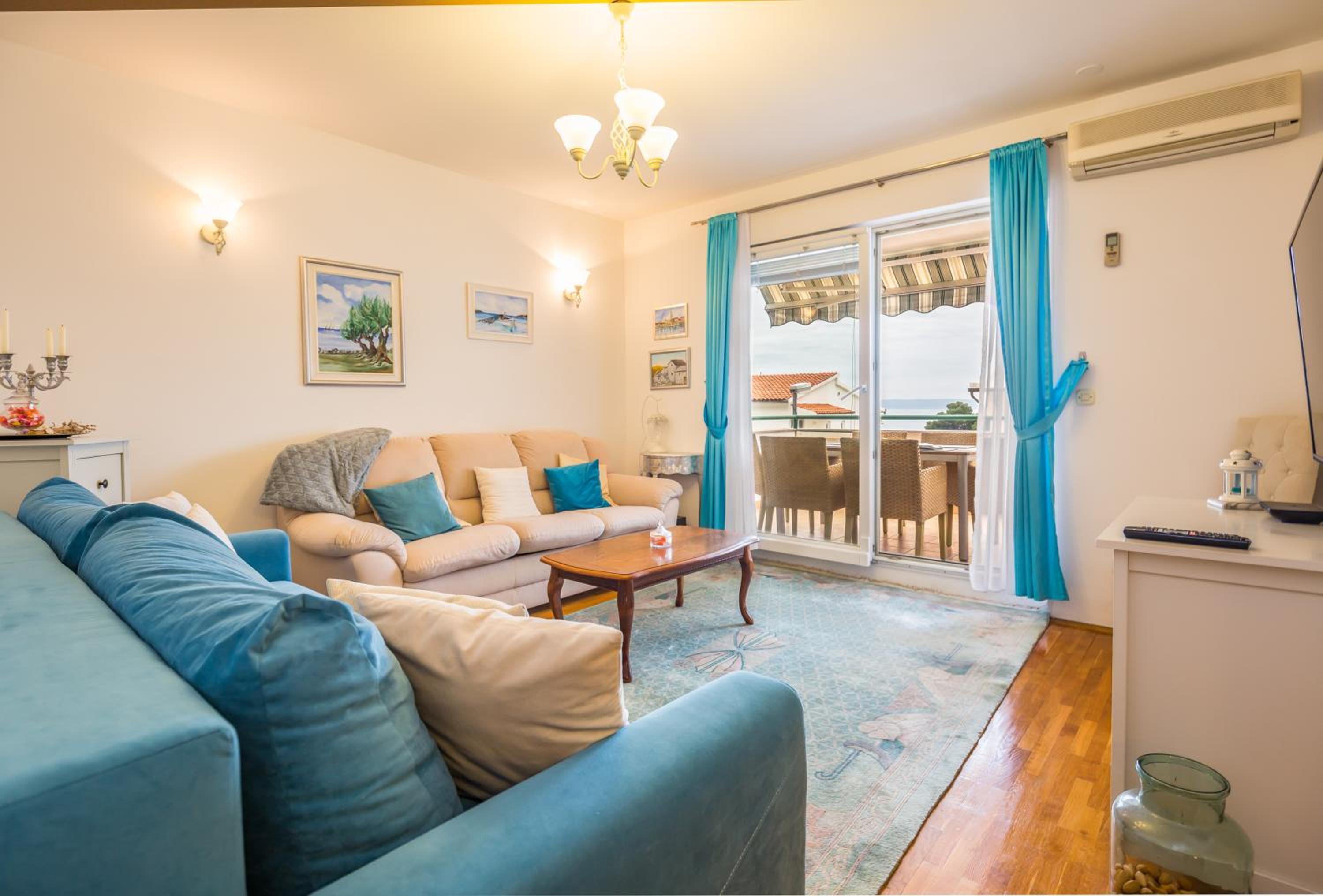 Deluxe Apartment