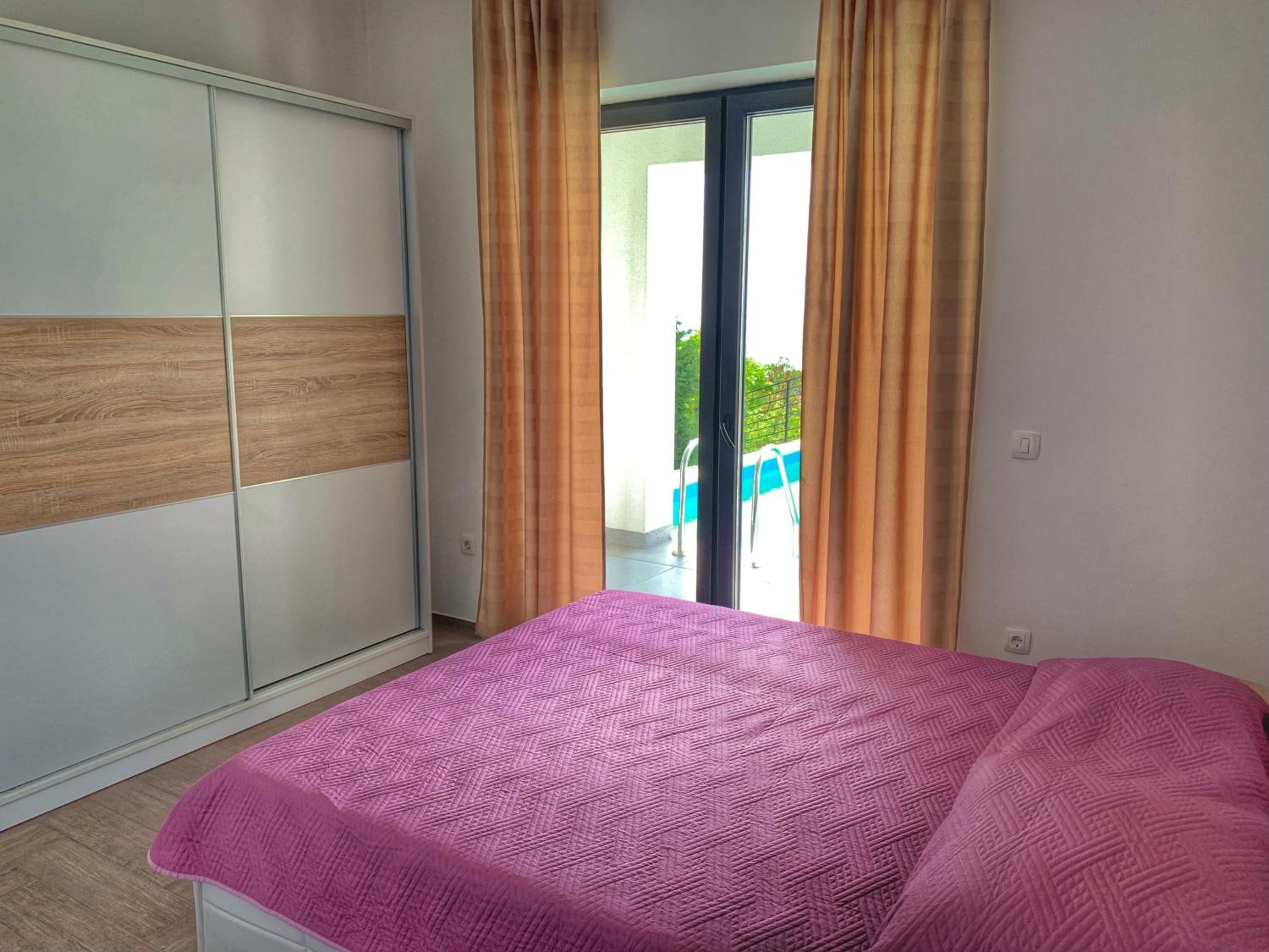 Apartment With Pool View  photo 3