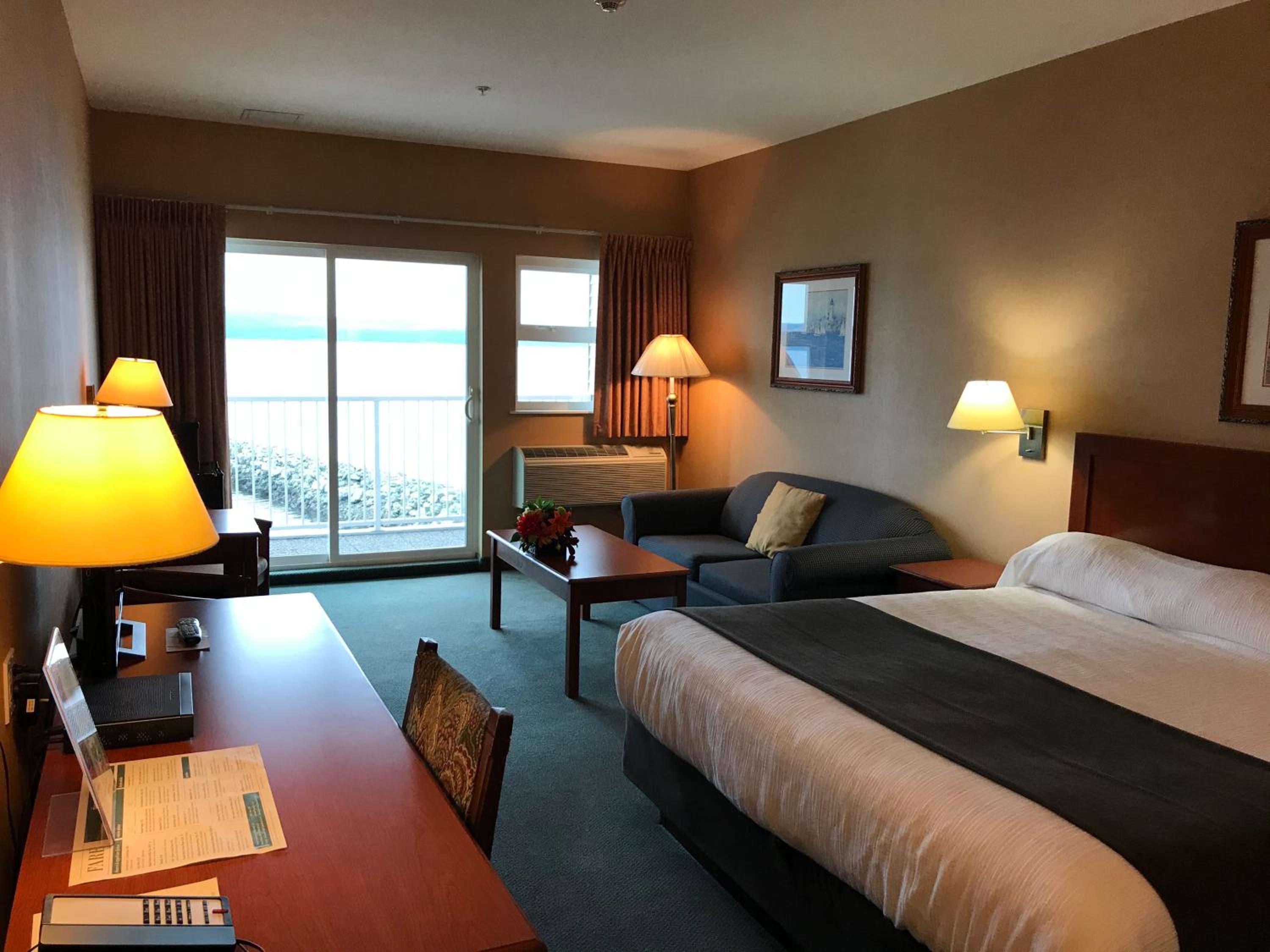 Standard King Room photo 1