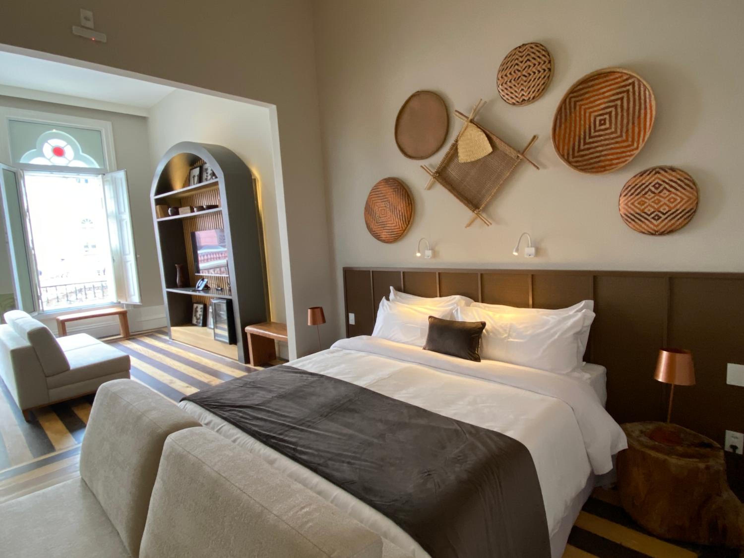 Deluxe Room - Photo 2