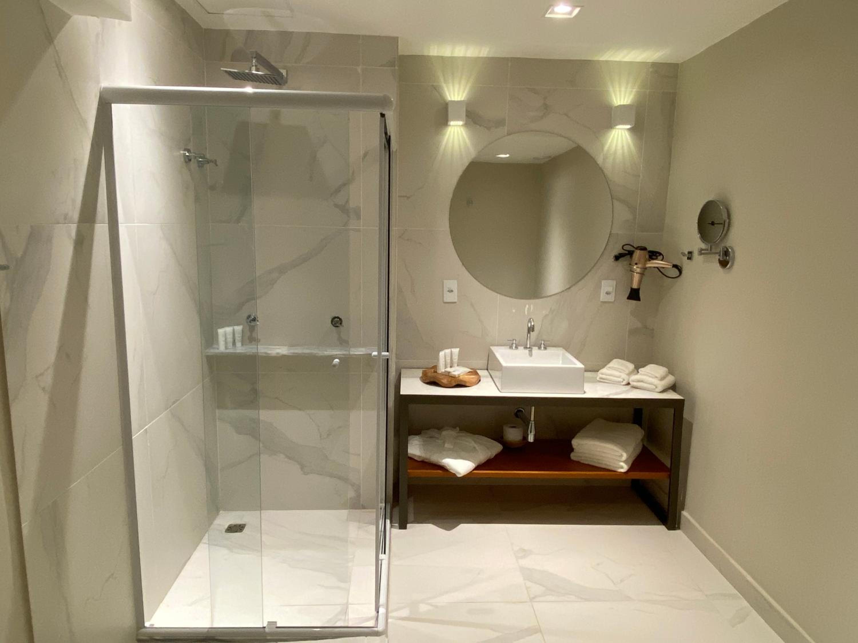 Double Room - Photo 6