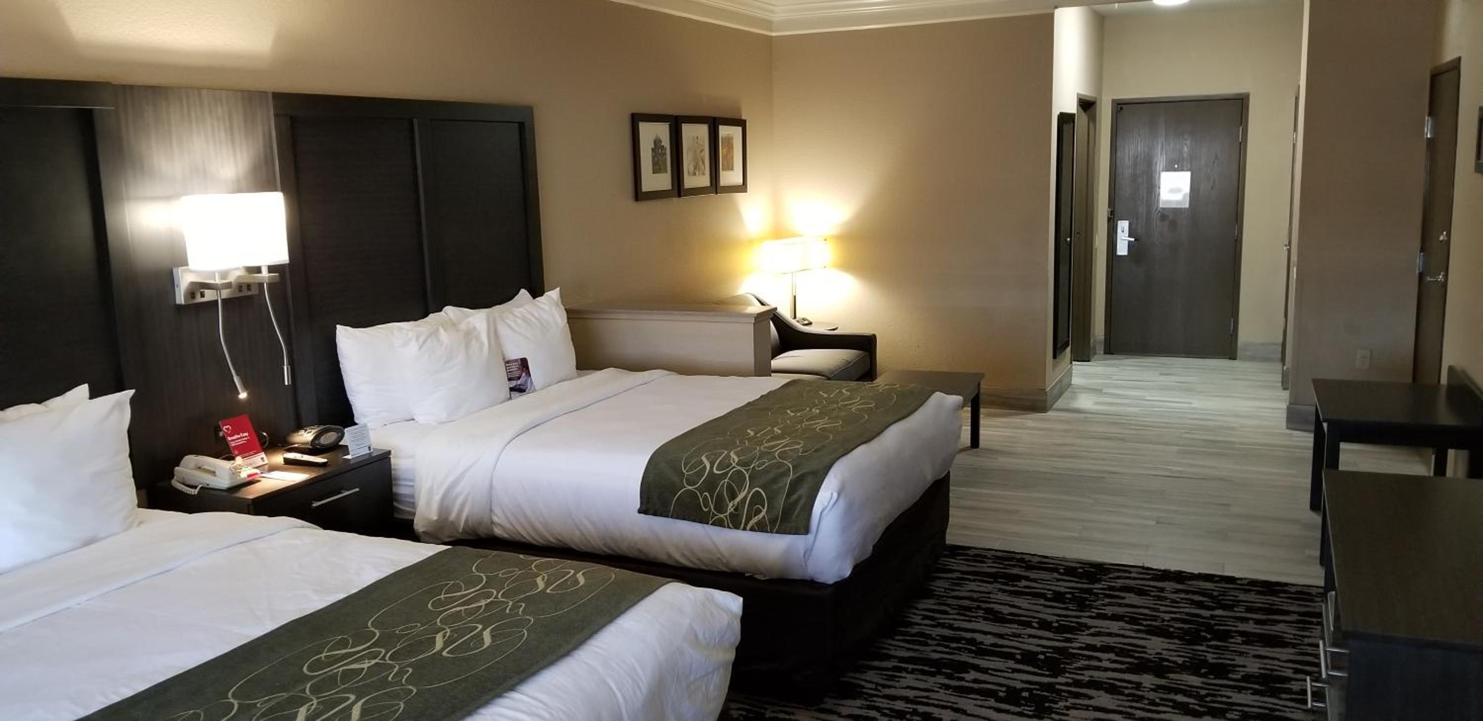 Queen Suite with Two Queen Beds - Accessible/Non-Smoking - Photo 15