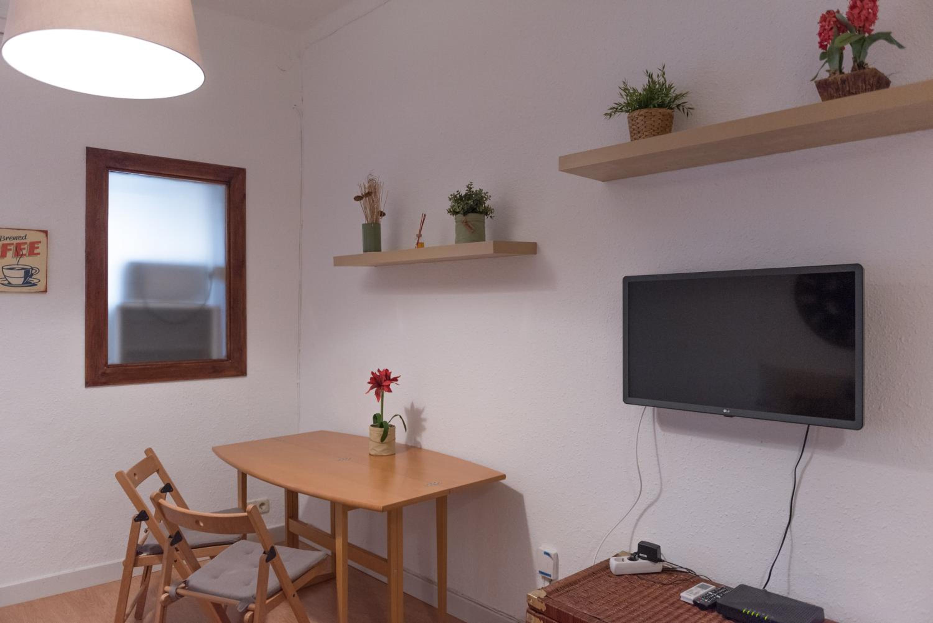 Apartment with Terrace photo 3
