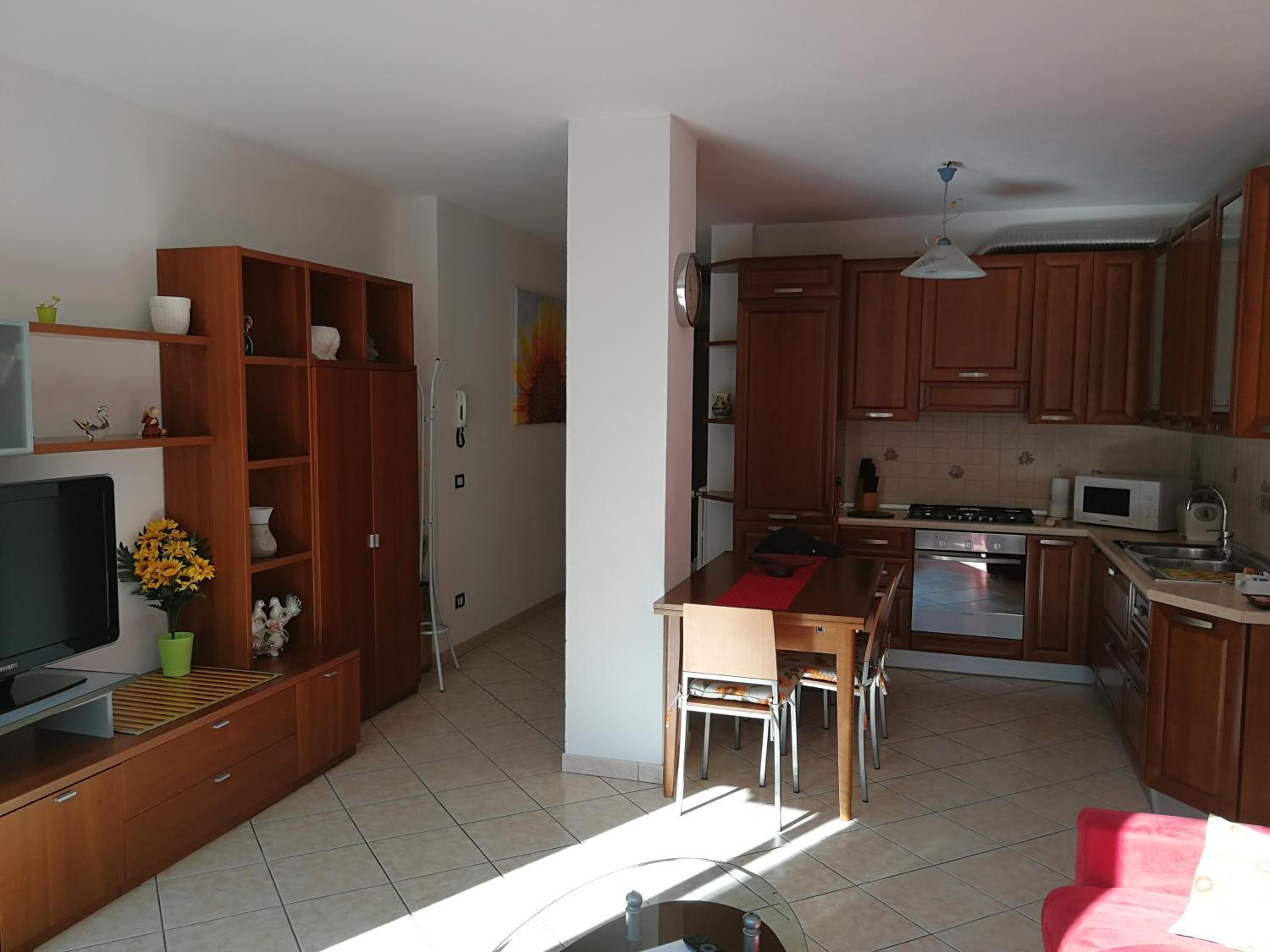 Two-Bedroom Apartment - Photo 18