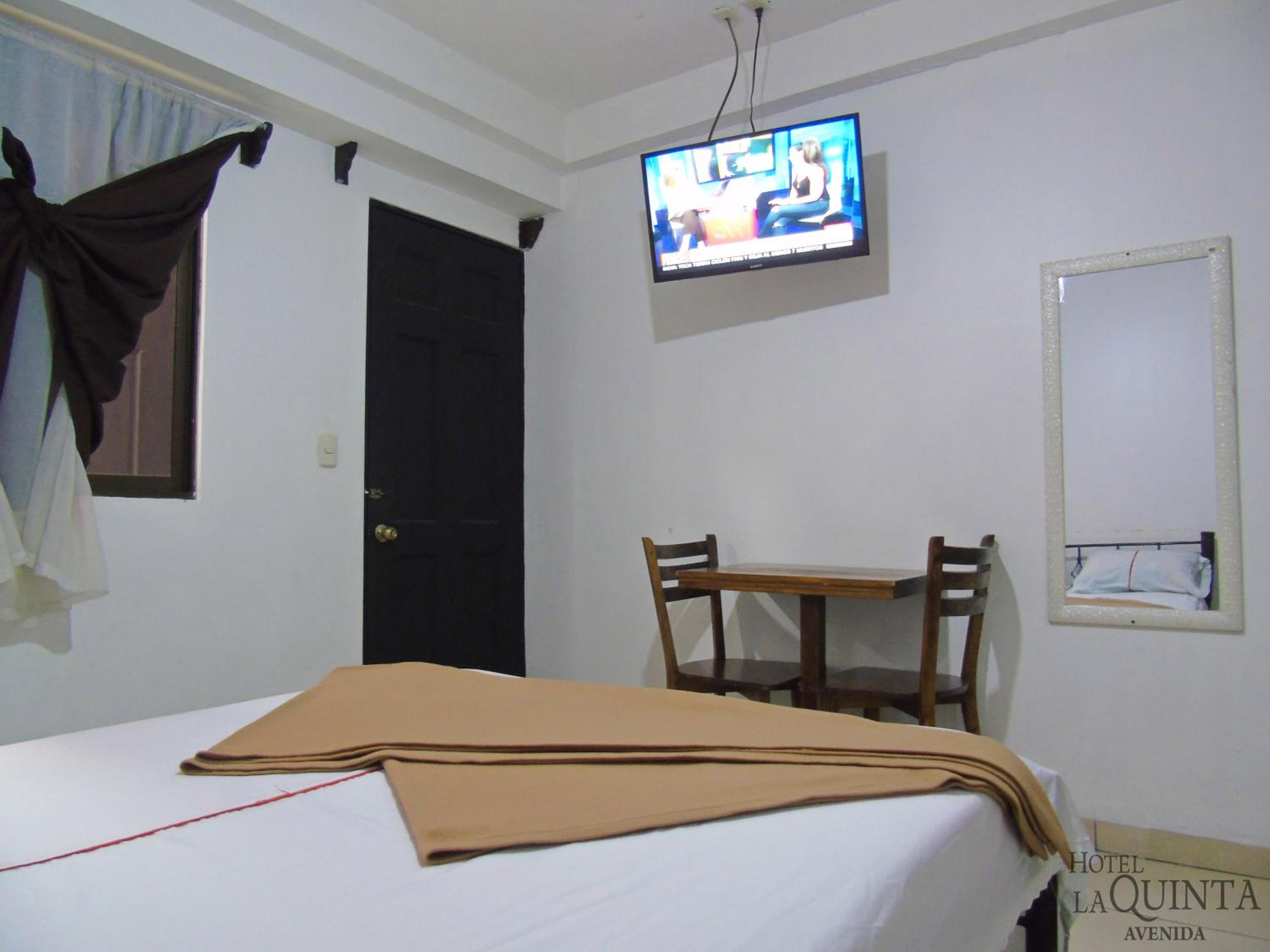 Standard Double Room photo 3