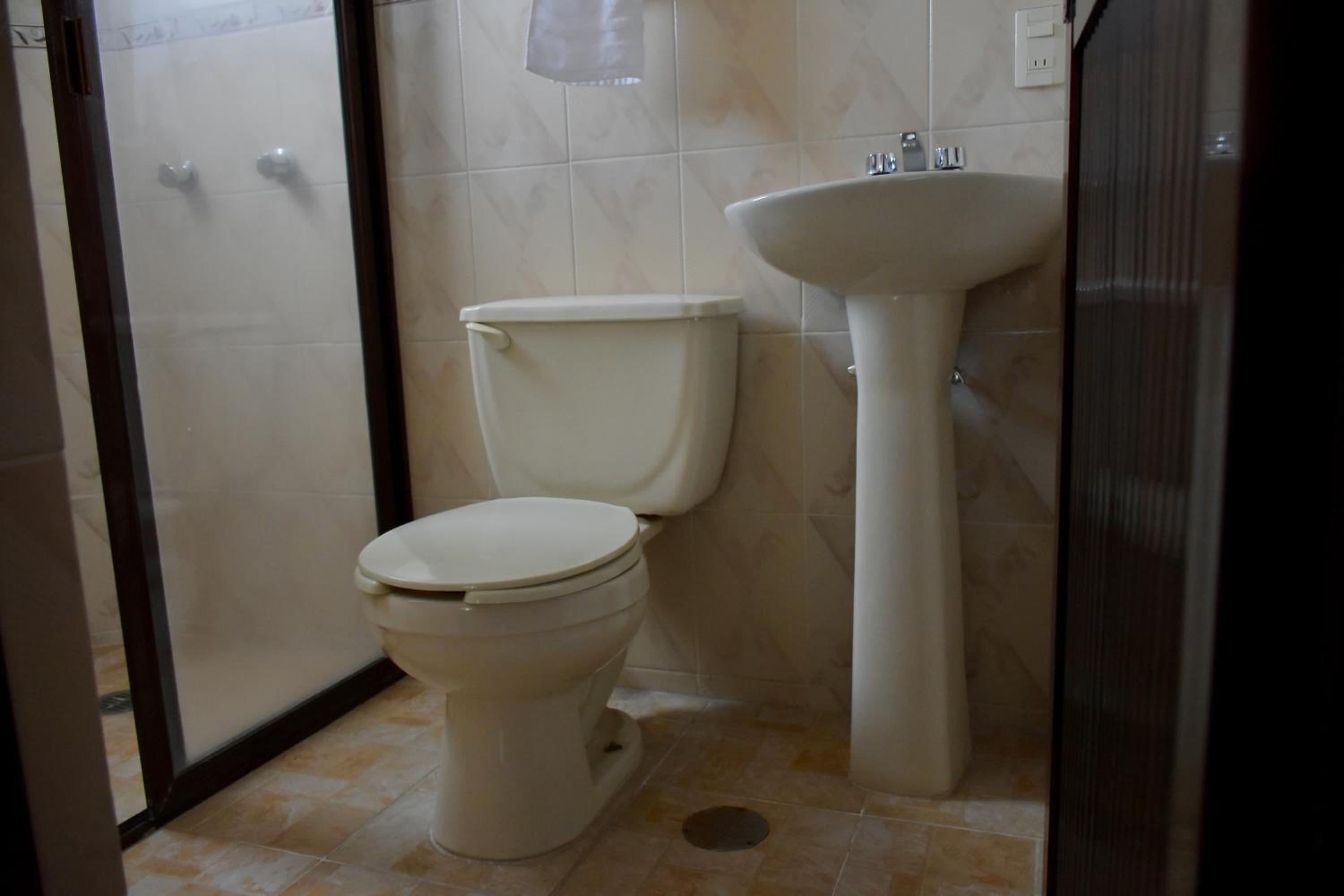 Quadruple Room - Photo 7