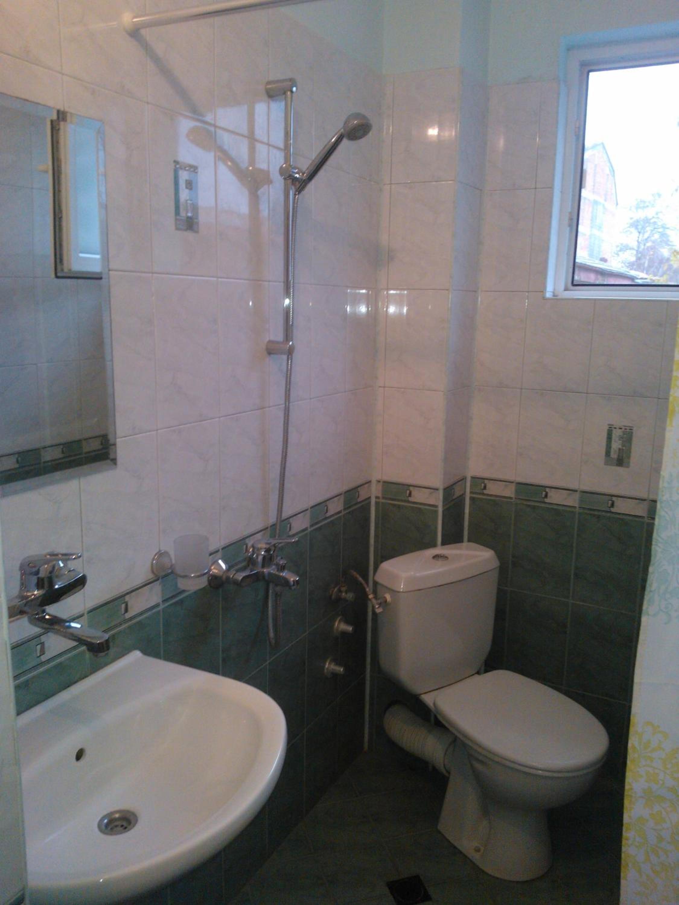 Standard Twin Room - Photo 3
