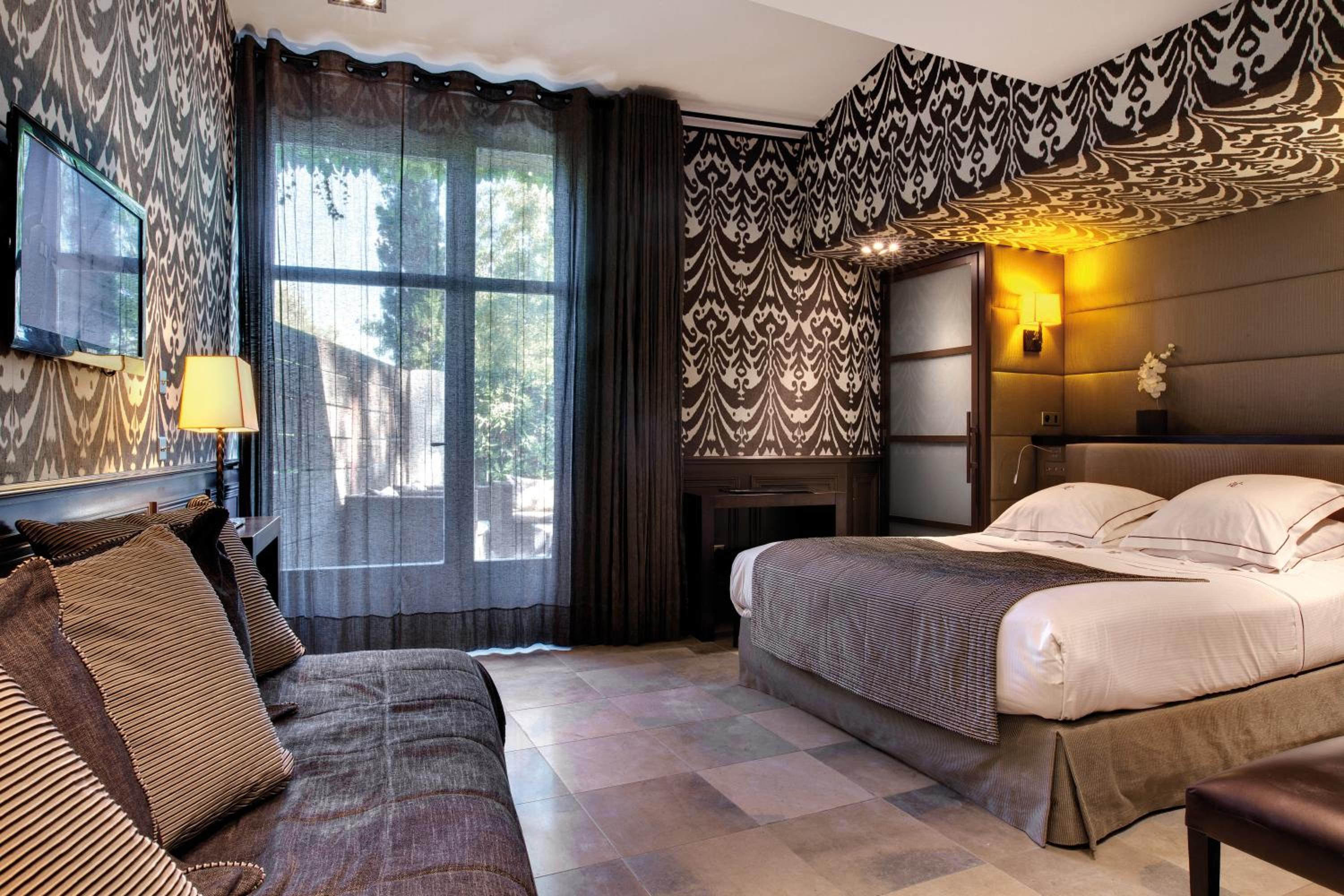 Junior Suite (2 Adults) - Photo 10