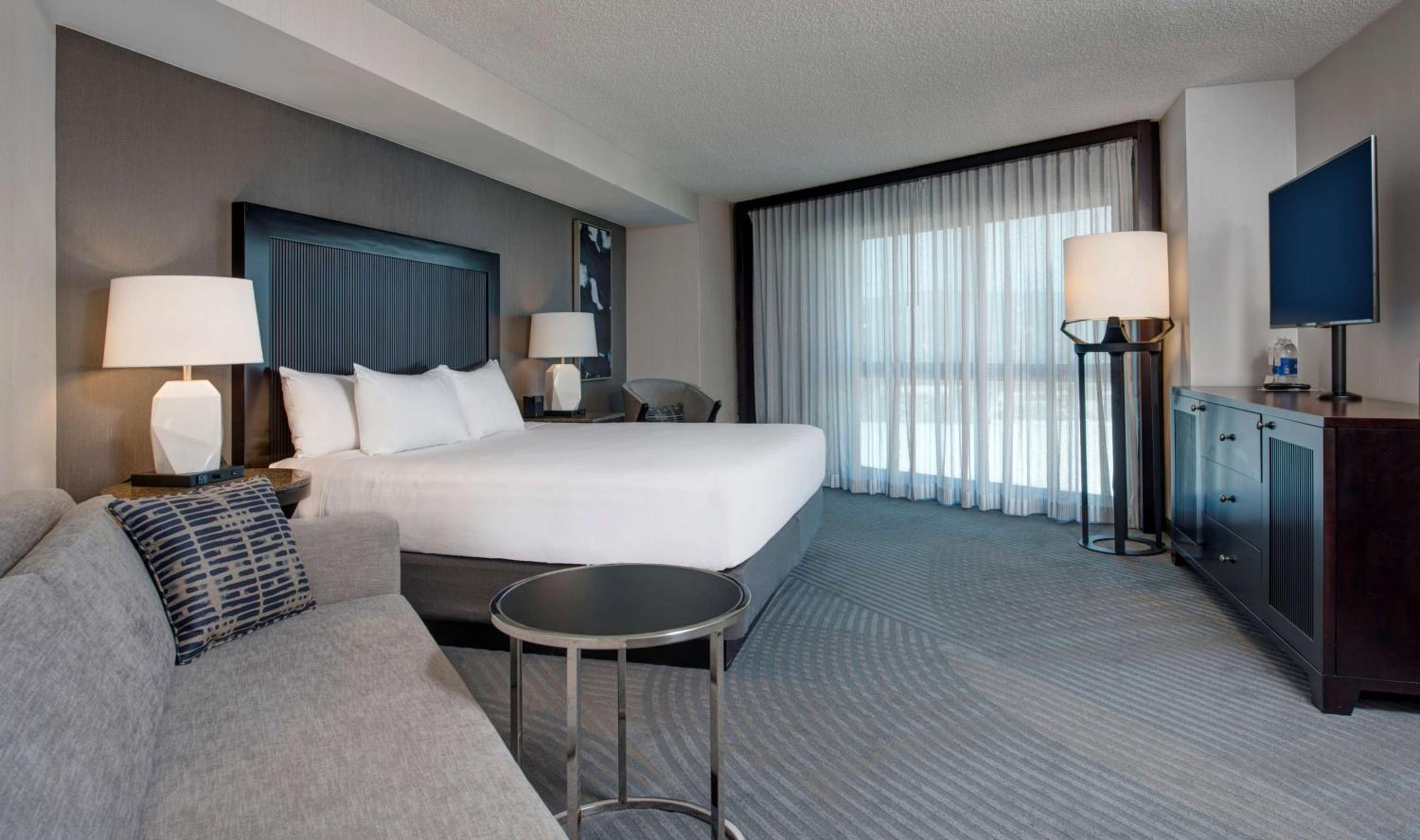 Corner King Room - Photo 1