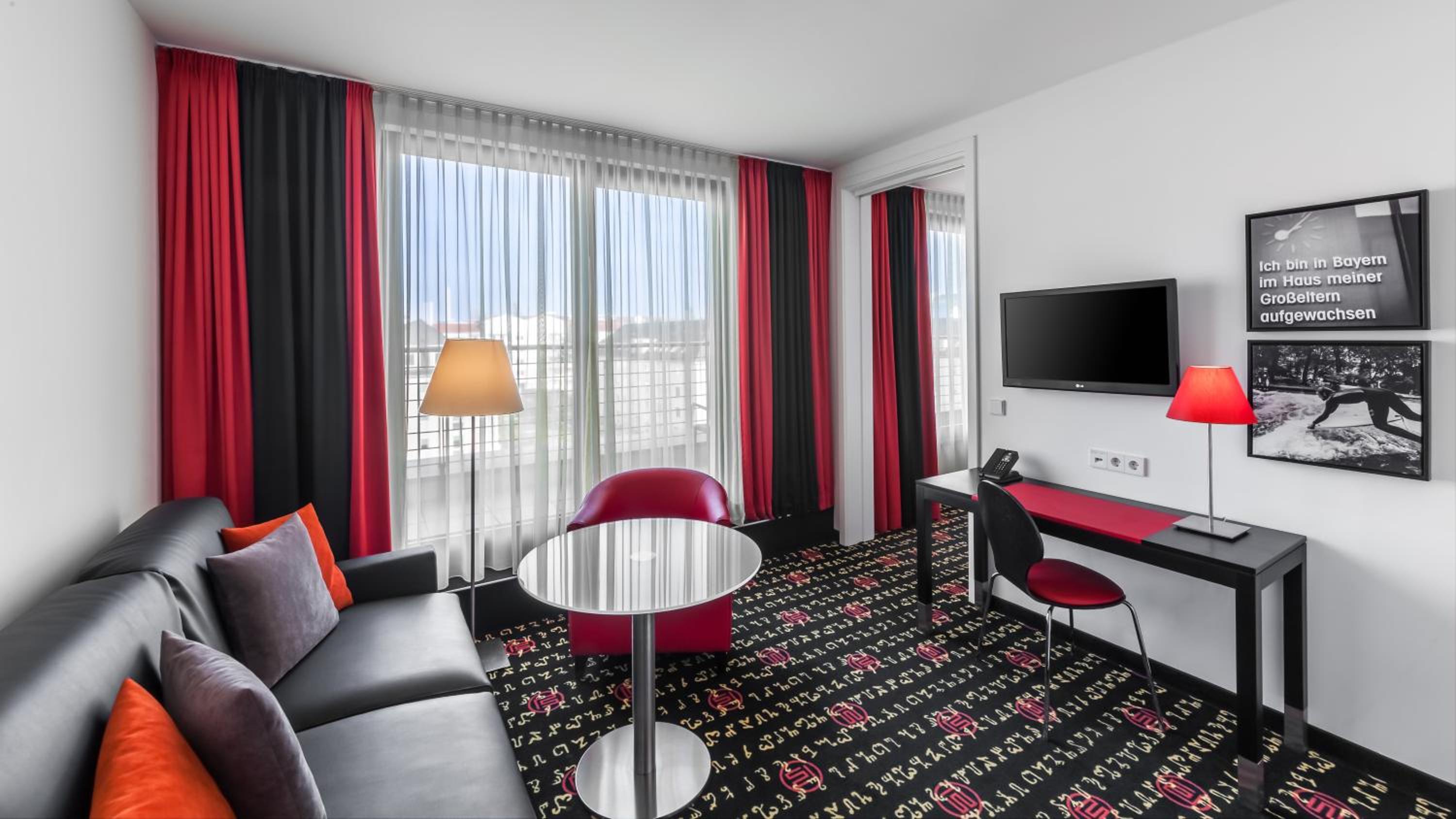 King Suite with Sofa Bed and Garden View - Photo 4