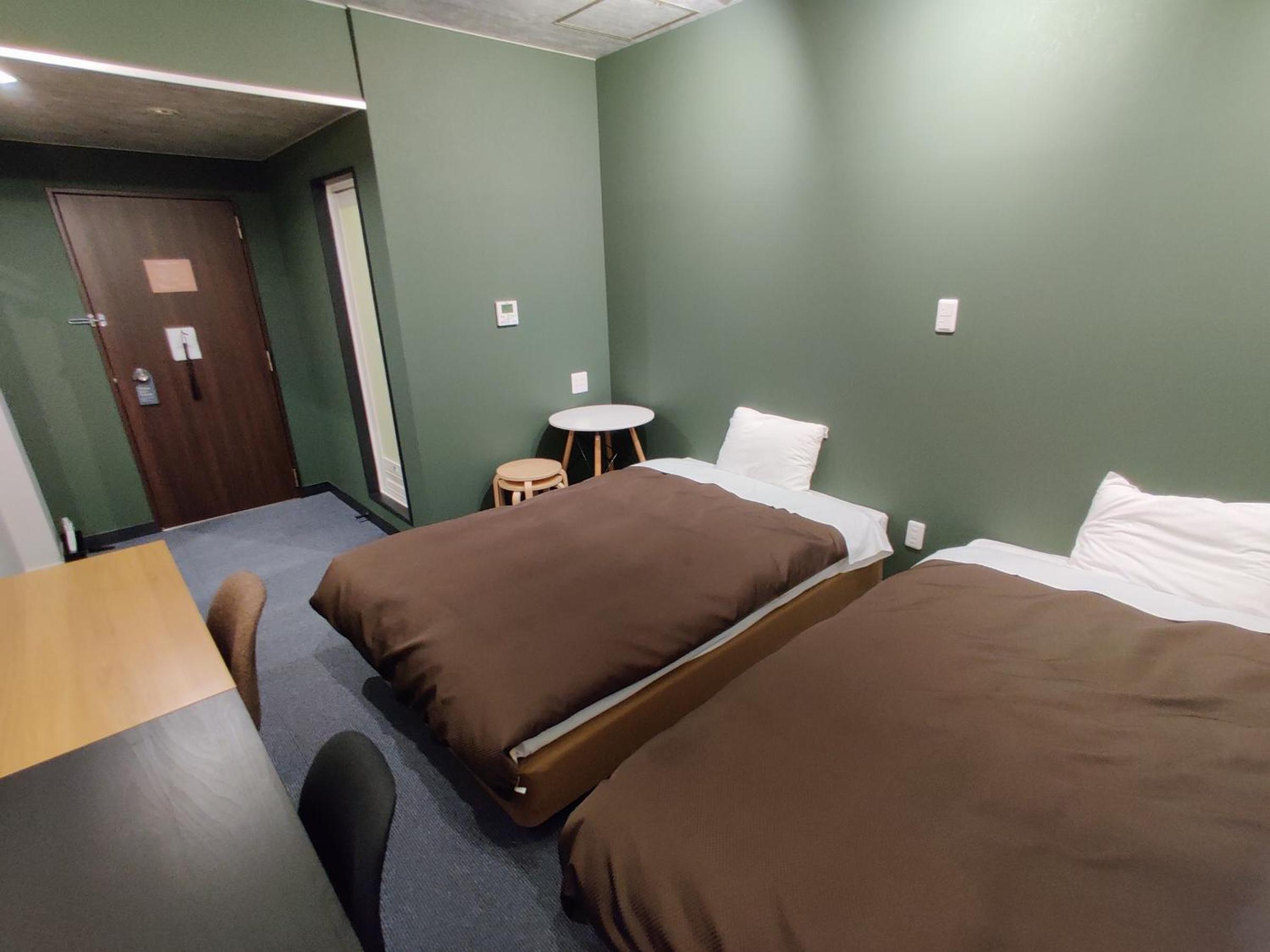 Economy Twin Room photo 3