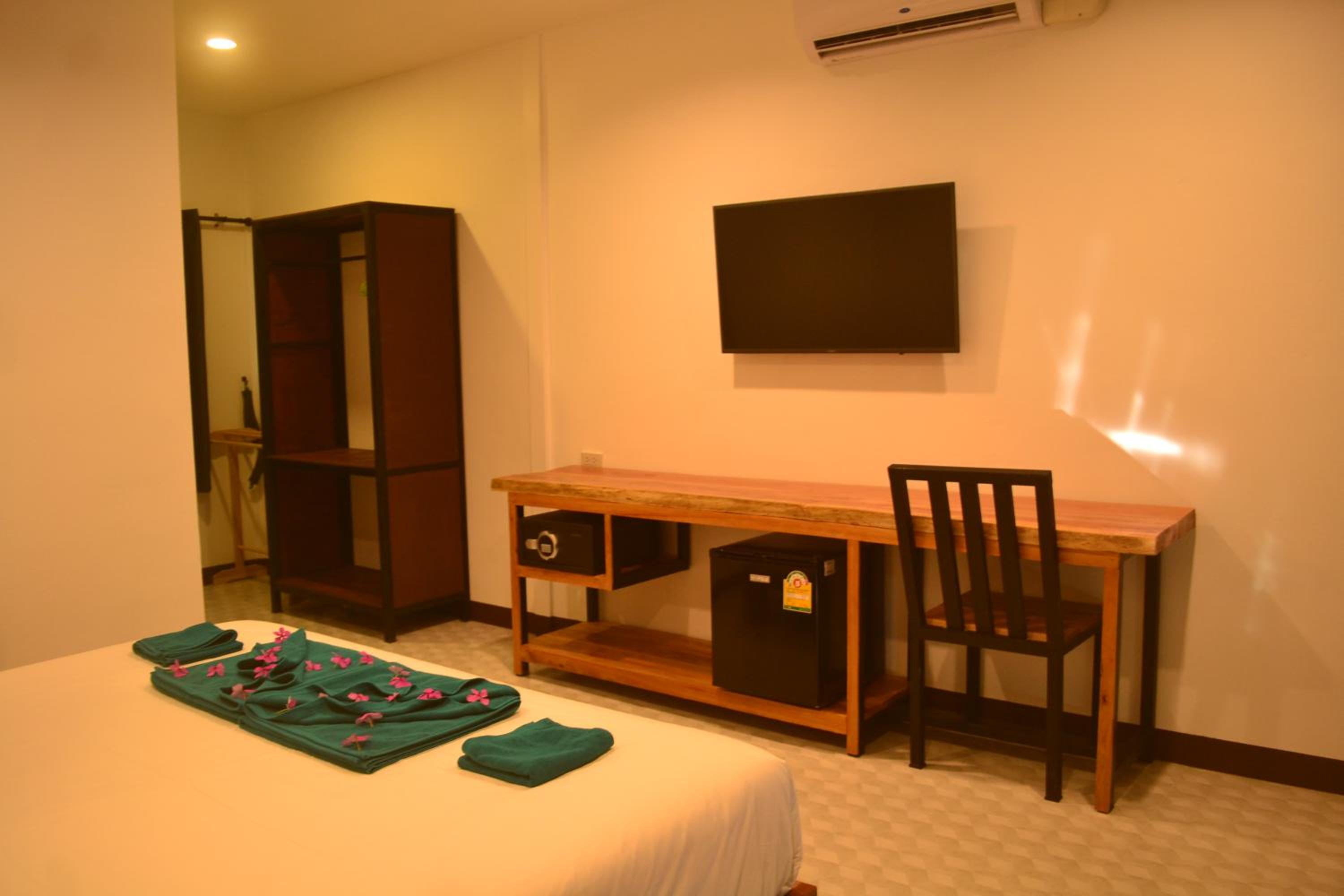 Standard Room - Photo 20