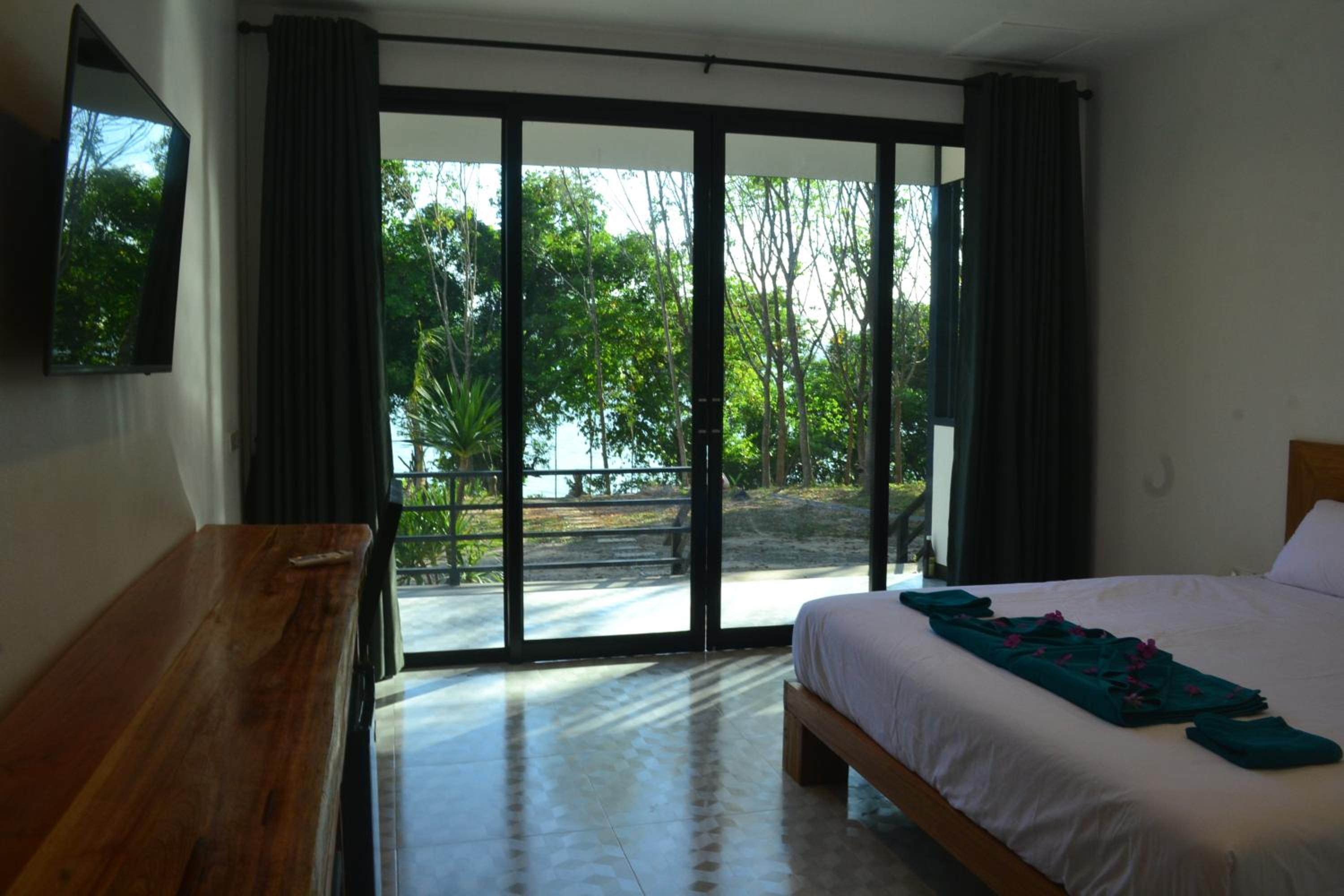 Standard Room - Photo 7